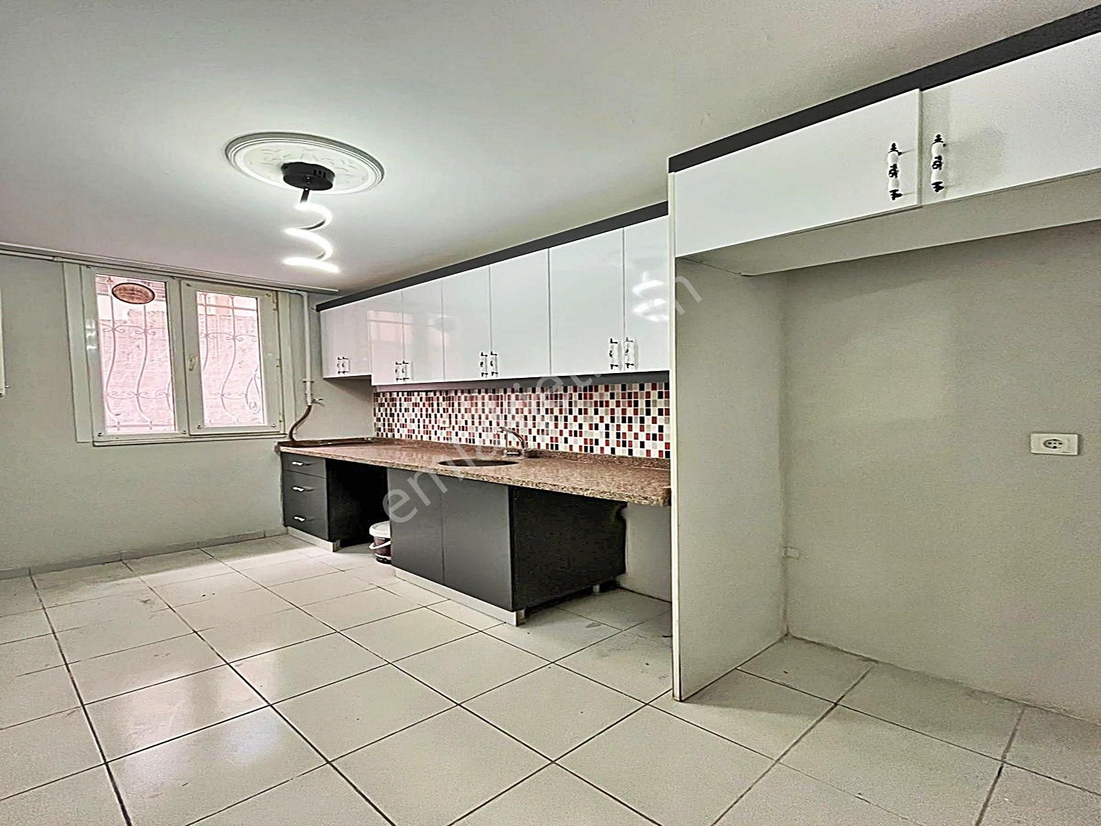 Şahane'den Merkezi Konumda Acil Satılık 2+1 Bahçe Katı !!! - Görsel 17