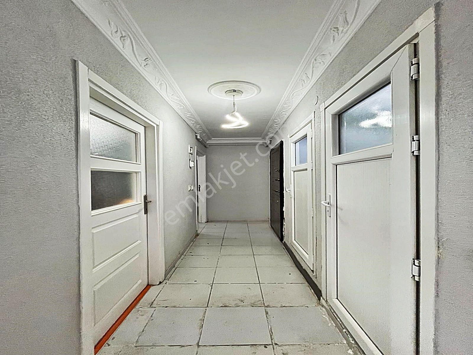 Şahane'den Merkezi Konumda Acil Satılık 2+1 Bahçe Katı !!! - Görsel 29