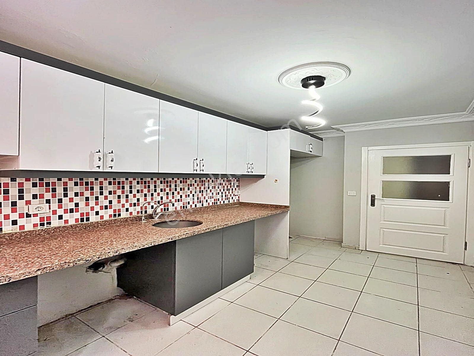 Şahane'den Merkezi Konumda Acil Satılık 2+1 Bahçe Katı !!! - Görsel 18