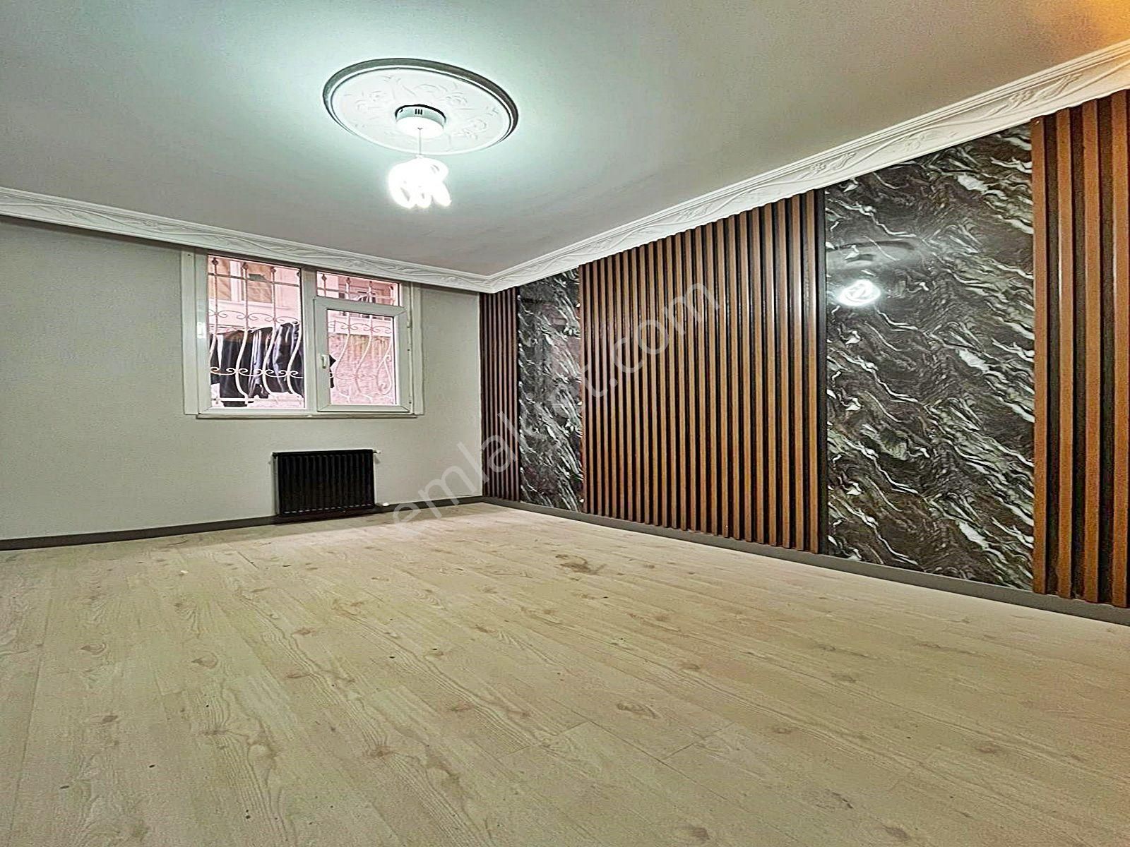 Şahane'den Merkezi Konumda Acil Satılık 2+1 Bahçe Katı !!! - Görsel 3