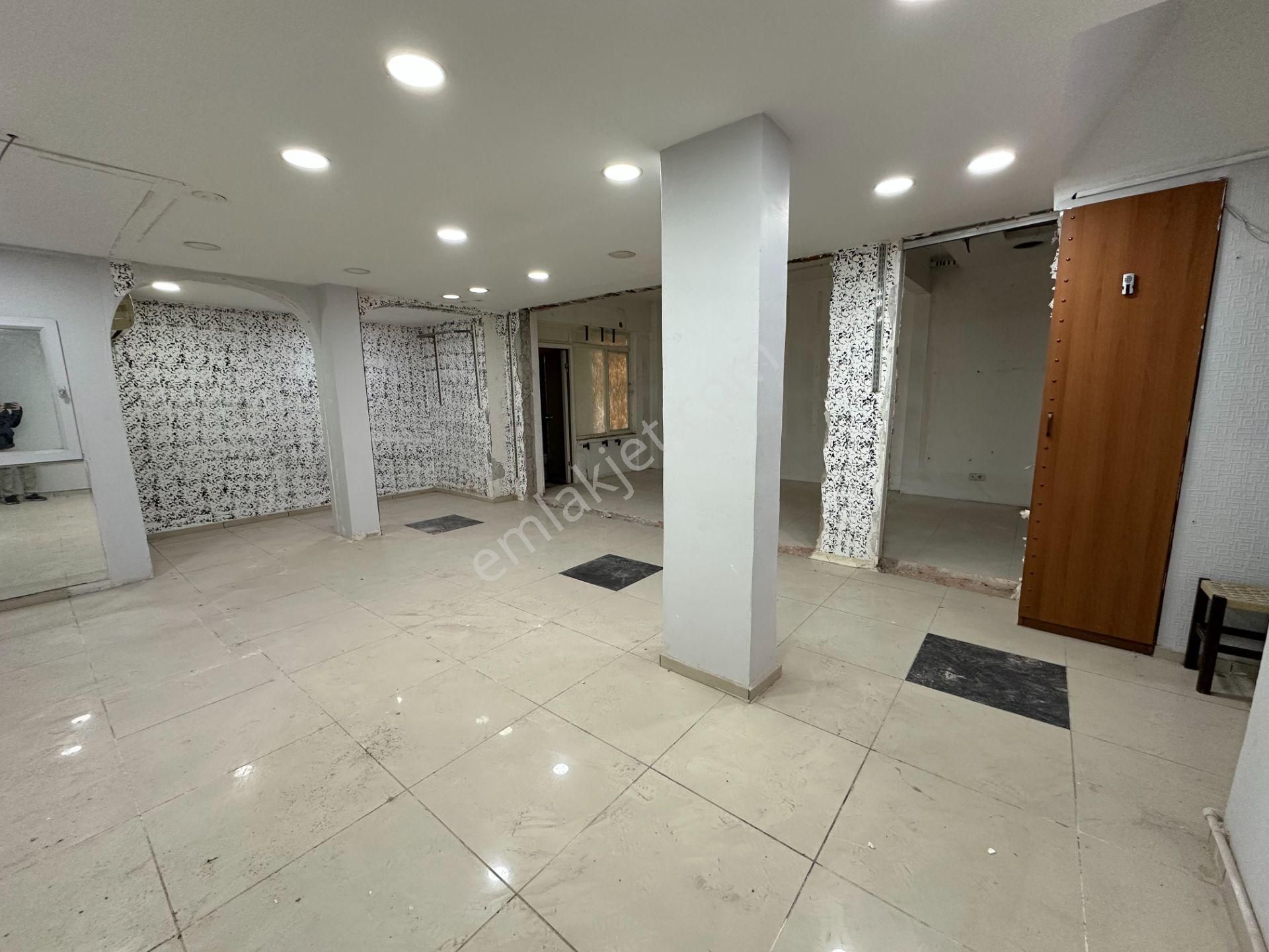 Laleli'de Yatırım Fırsatı !!! Giriş Kat 80 M2 Dükkan & Magaza - Görsel 10