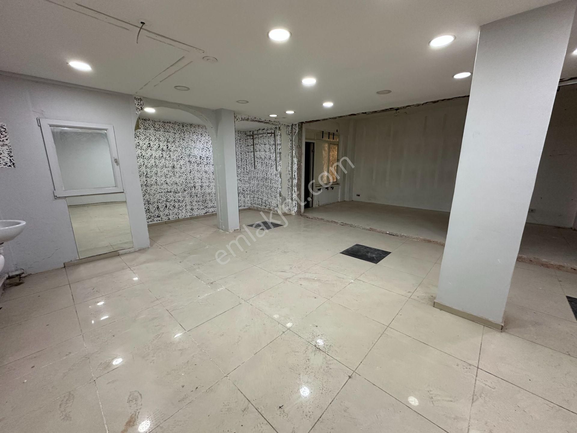 Laleli'de Yatırım Fırsatı !!! Giriş Kat 80 M2 Dükkan & Magaza - Görsel 9