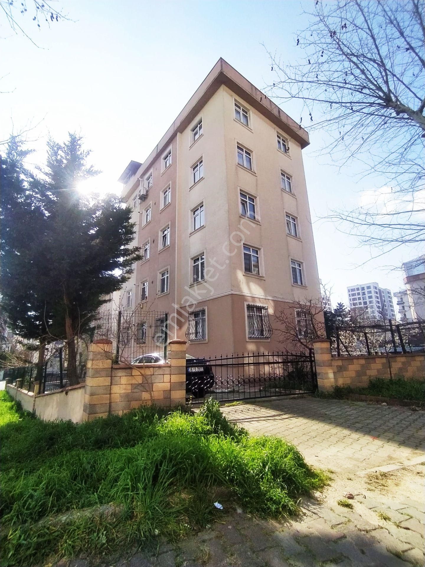 Kartal Metroya Yürüme 15 Dk. Yüksek Giriş 3+1 Fırsat Kiralık Daire
