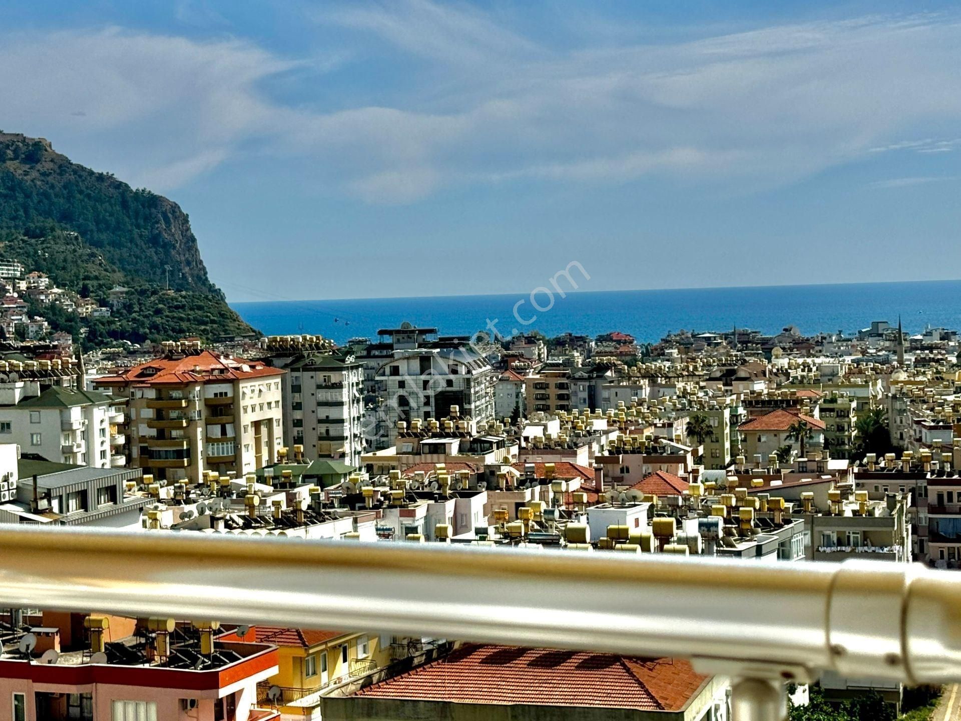 Alanya / Kleopatra’da Kale Ve Deniz Manzaralı 5+1 Satılık Daire - Görsel 2