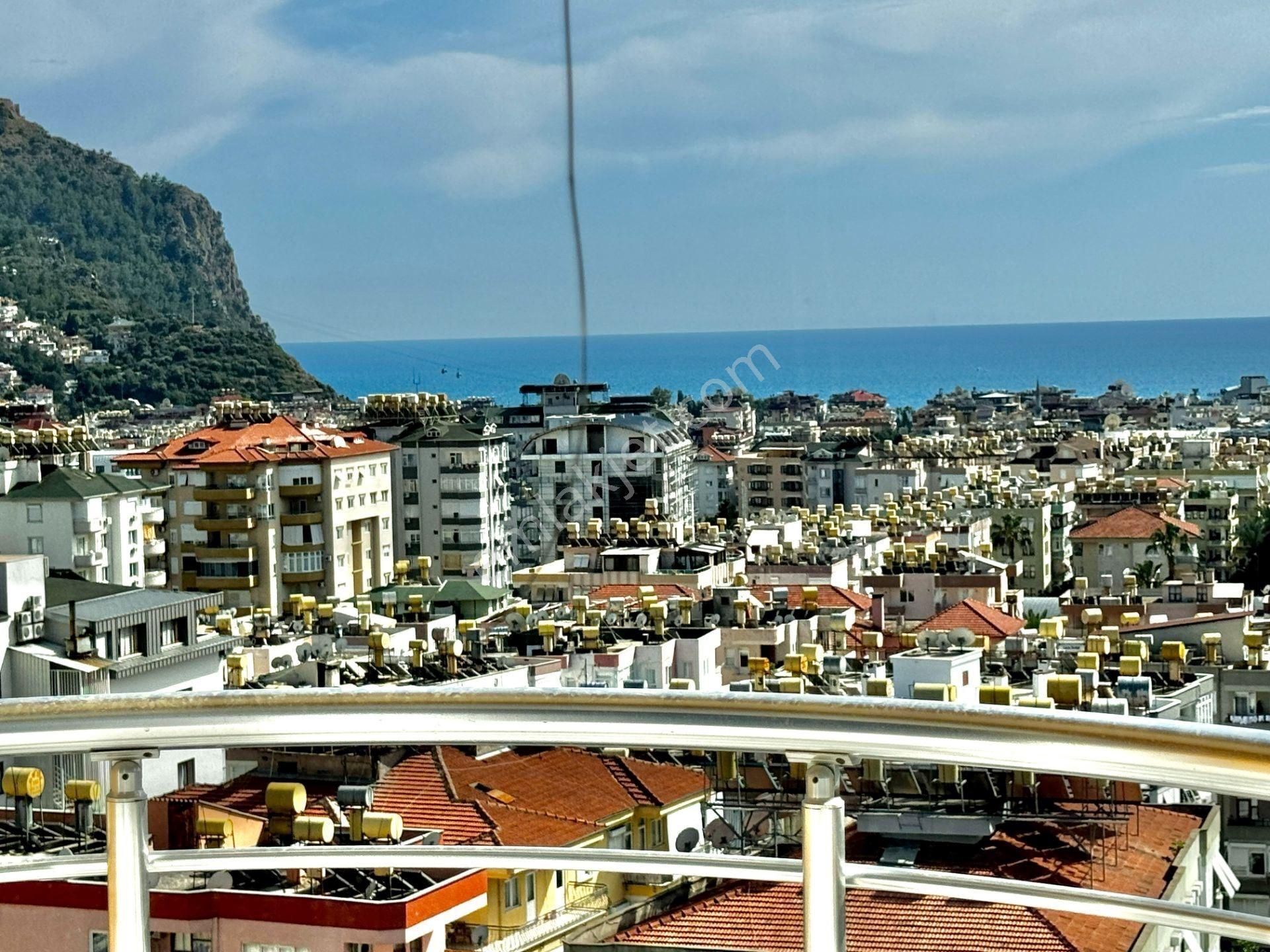 Alanya / Kleopatra’da Kale Ve Deniz Manzaralı 5+1 Satılık Daire - Görsel 4
