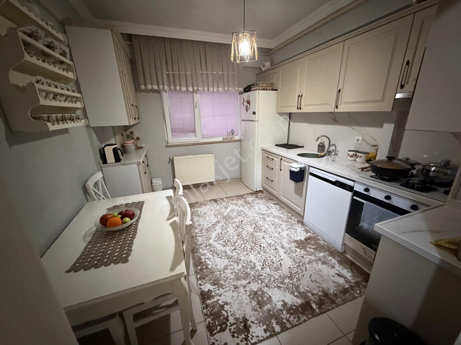 Küçükler Gayrimenkulden Karşıyaka Da Satılık Daire - Görsel 4