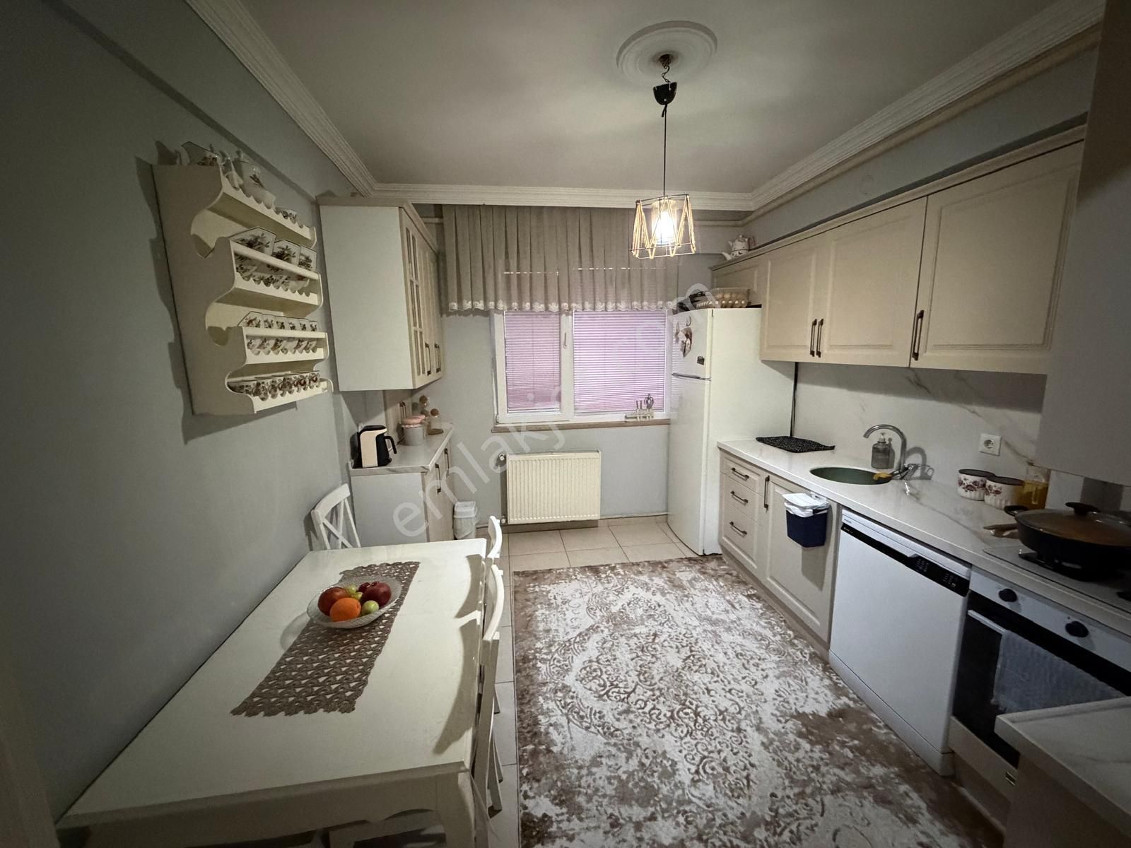 Küçükler Gayrimenkulden Karşıyaka Da Satılık Daire - Görsel 5