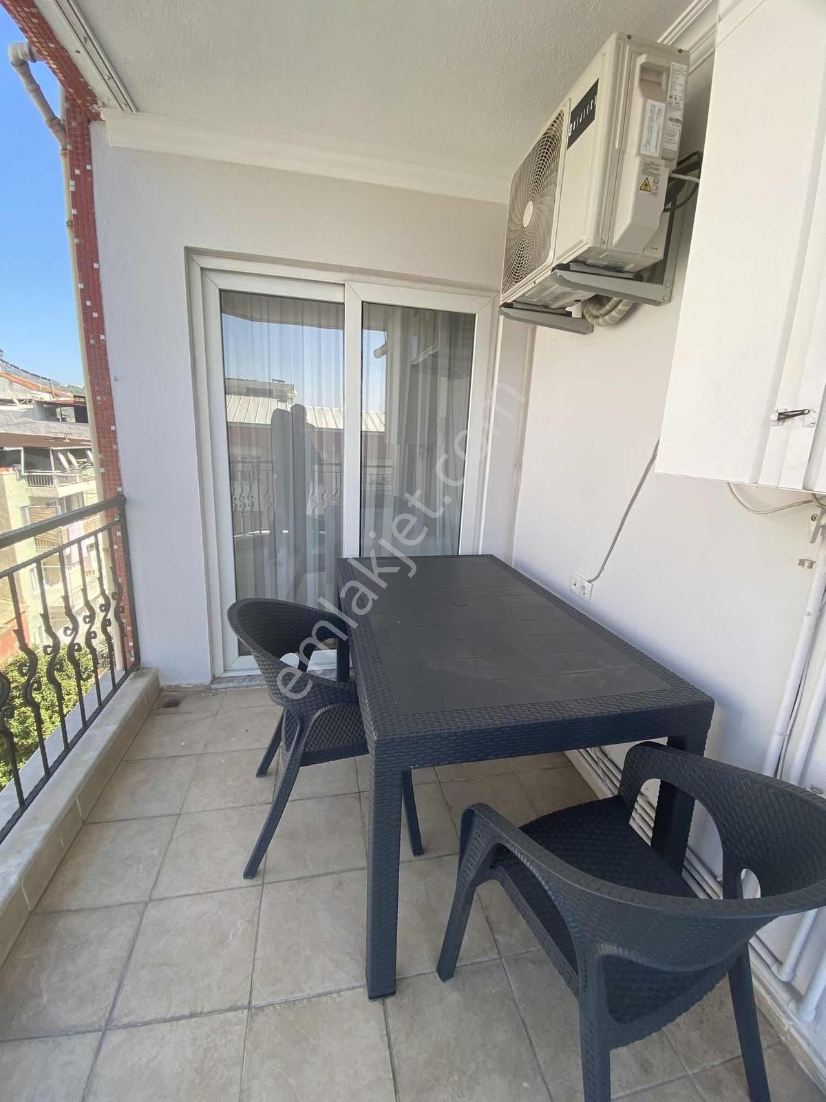 Meşrutiyet Mahallesinde Geniş Ferah Ara Kat 2+1 Satılık Daire - Görsel 6