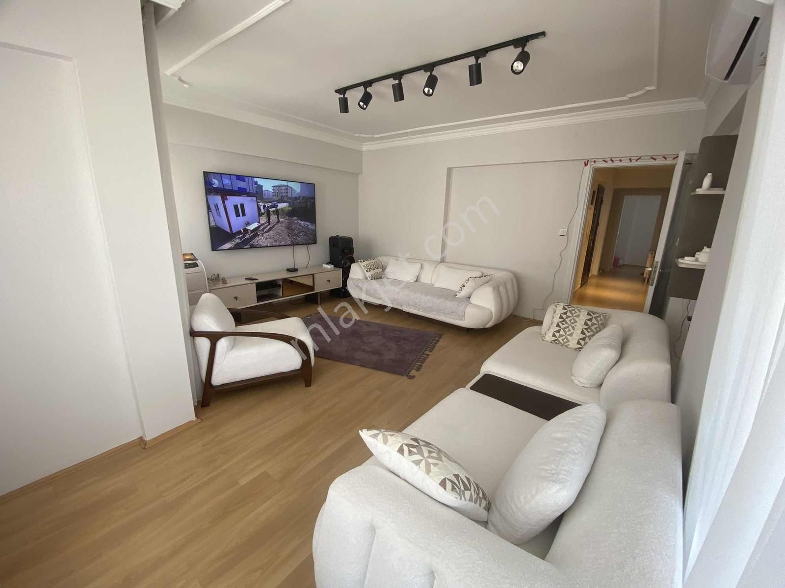 Meşrutiyet Mahallesinde Geniş Ferah Ara Kat 2+1 Satılık Daire - Görsel 8