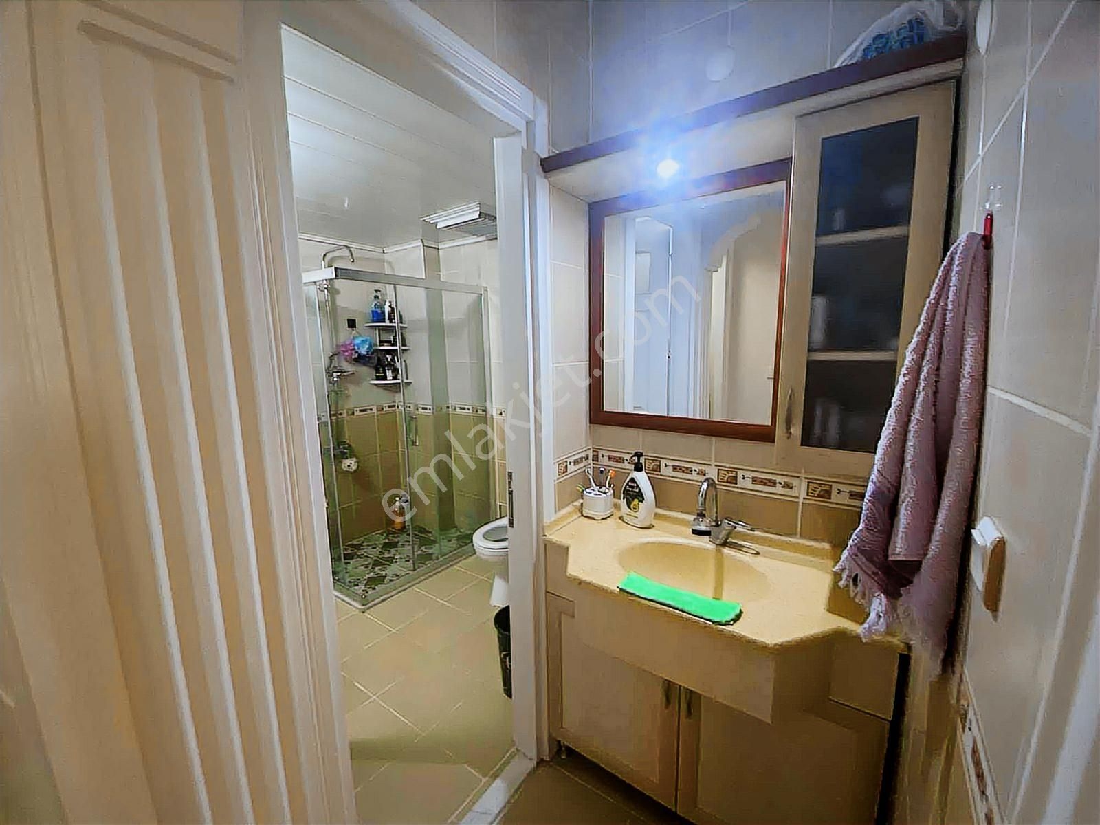 Meşrutiyet Mahallesinde Geniş Ferah Ara Kat 2+1 Satılık Daire - Görsel 14