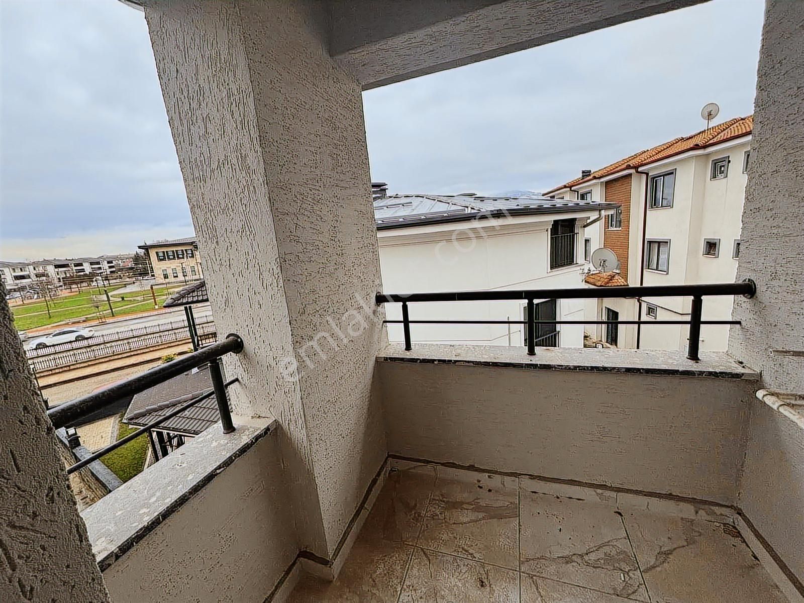 Kültür Merkezi Karşısı | İskanlı | Sıfır | 3. Kat | 1+1 Daire - Görsel 15