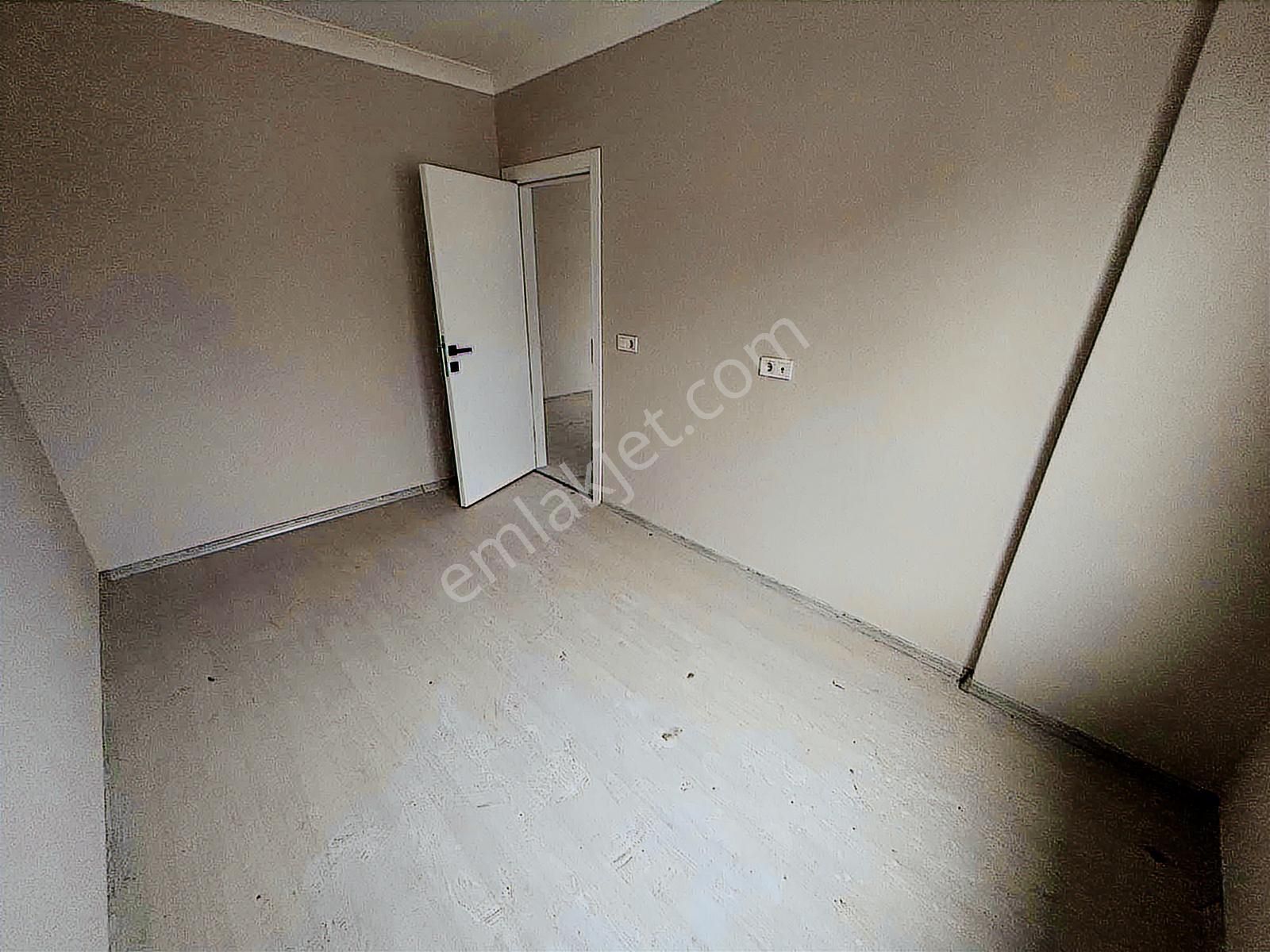 Kültür Merkezi Karşısı | İskanlı | Sıfır | 3. Kat | 1+1 Daire - Görsel 14