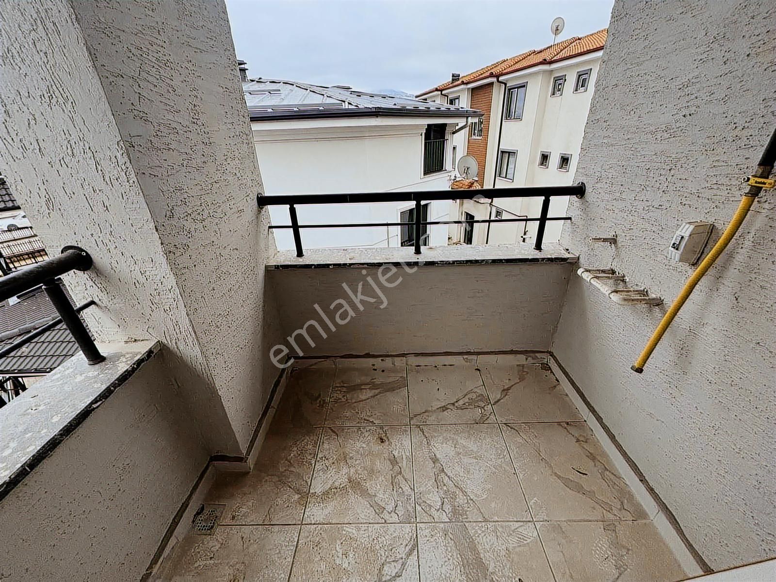 Kültür Merkezi Karşısı | İskanlı | Sıfır | 3. Kat | 1+1 Daire - Görsel 11