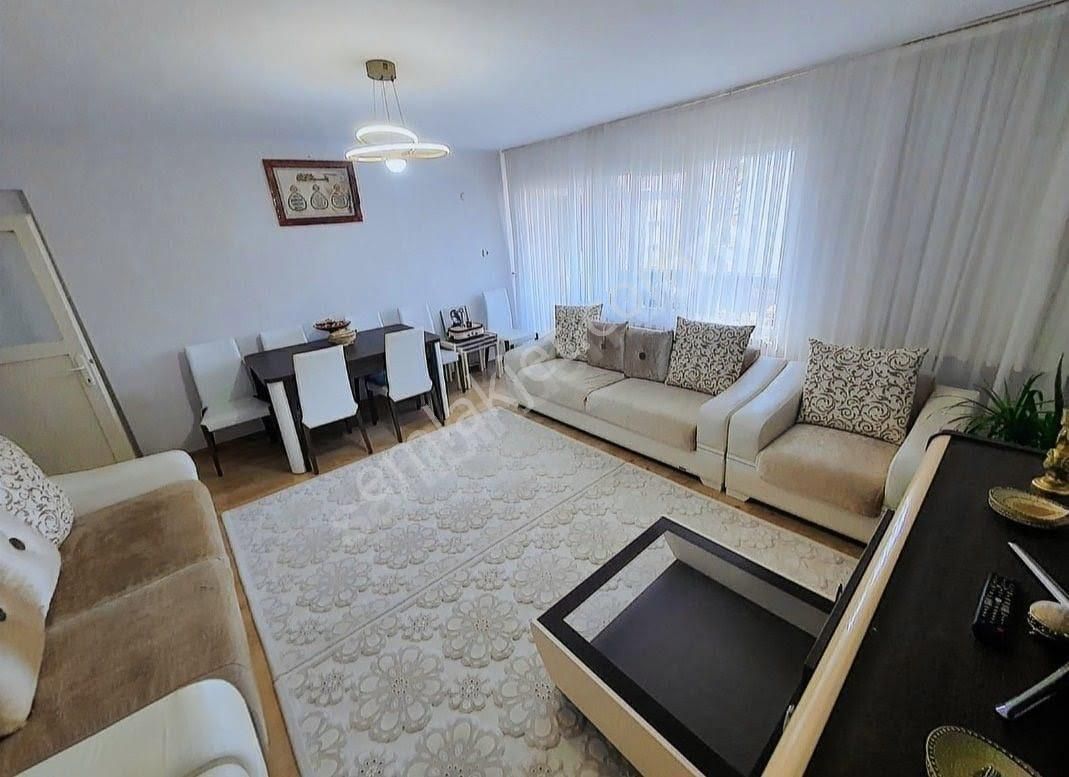 Deniz Manzaralı Merkezde Satılık Ev - Görsel 17