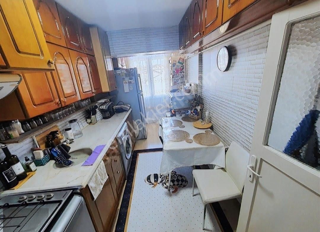 Deniz Manzaralı Merkezde Satılık Ev - Görsel 5