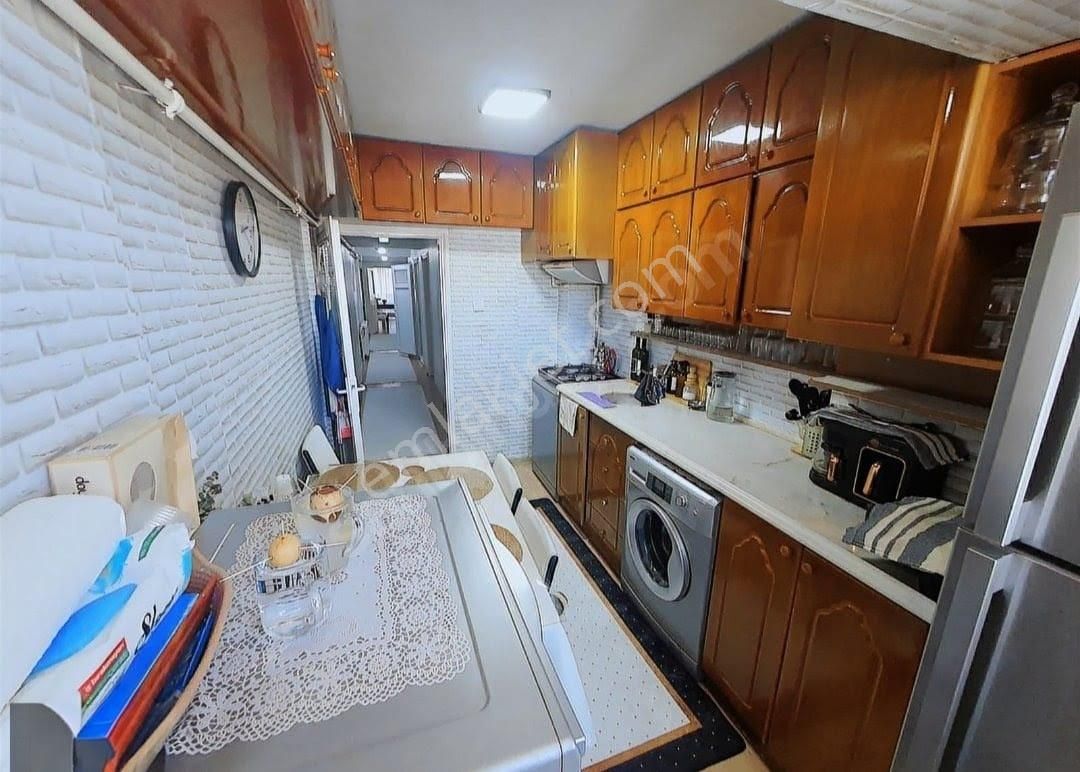 Deniz Manzaralı Merkezde Satılık Ev - Görsel 6