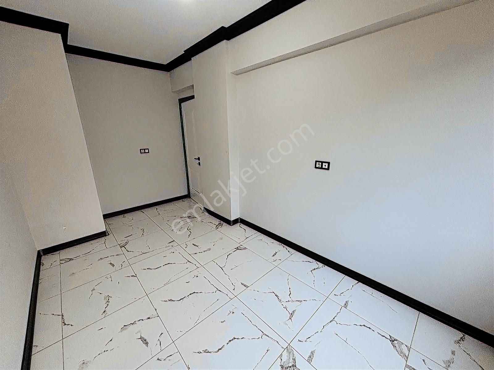 Yeni Camiye 200m Mesafede | İskanlı | Yüksek Giriş | 2+0 Daire - Görsel 11