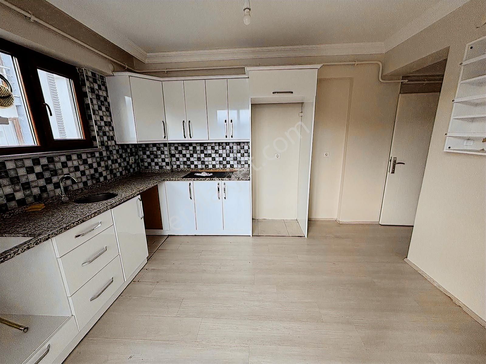 Merkezde | Katılıma Uygun | Ara Kat | Ön Cephe | İskanlı | 3+1 - Görsel 13