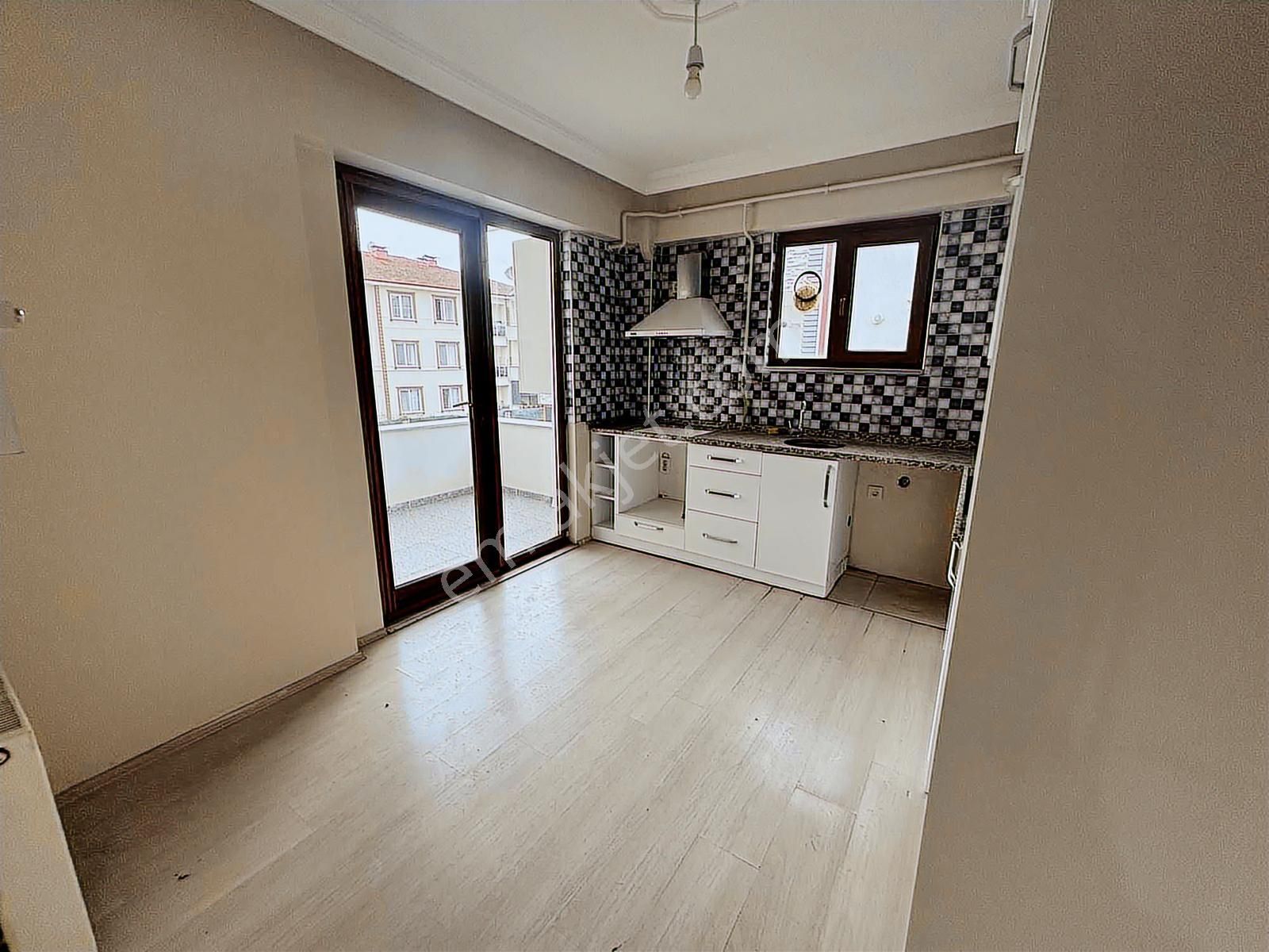 Merkezde | Katılıma Uygun | Ara Kat | Ön Cephe | İskanlı | 3+1 - Görsel 7