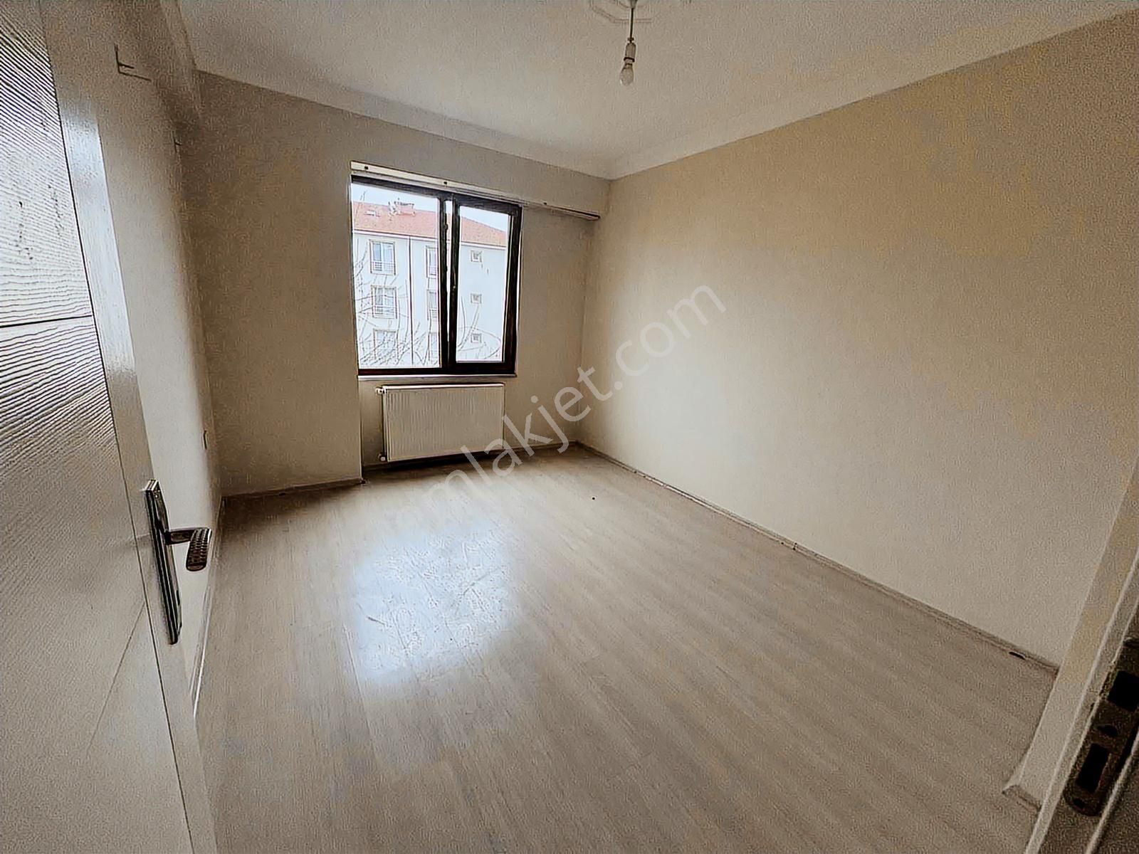 Merkezde | Katılıma Uygun | Ara Kat | Ön Cephe | İskanlı | 3+1 - Görsel 11