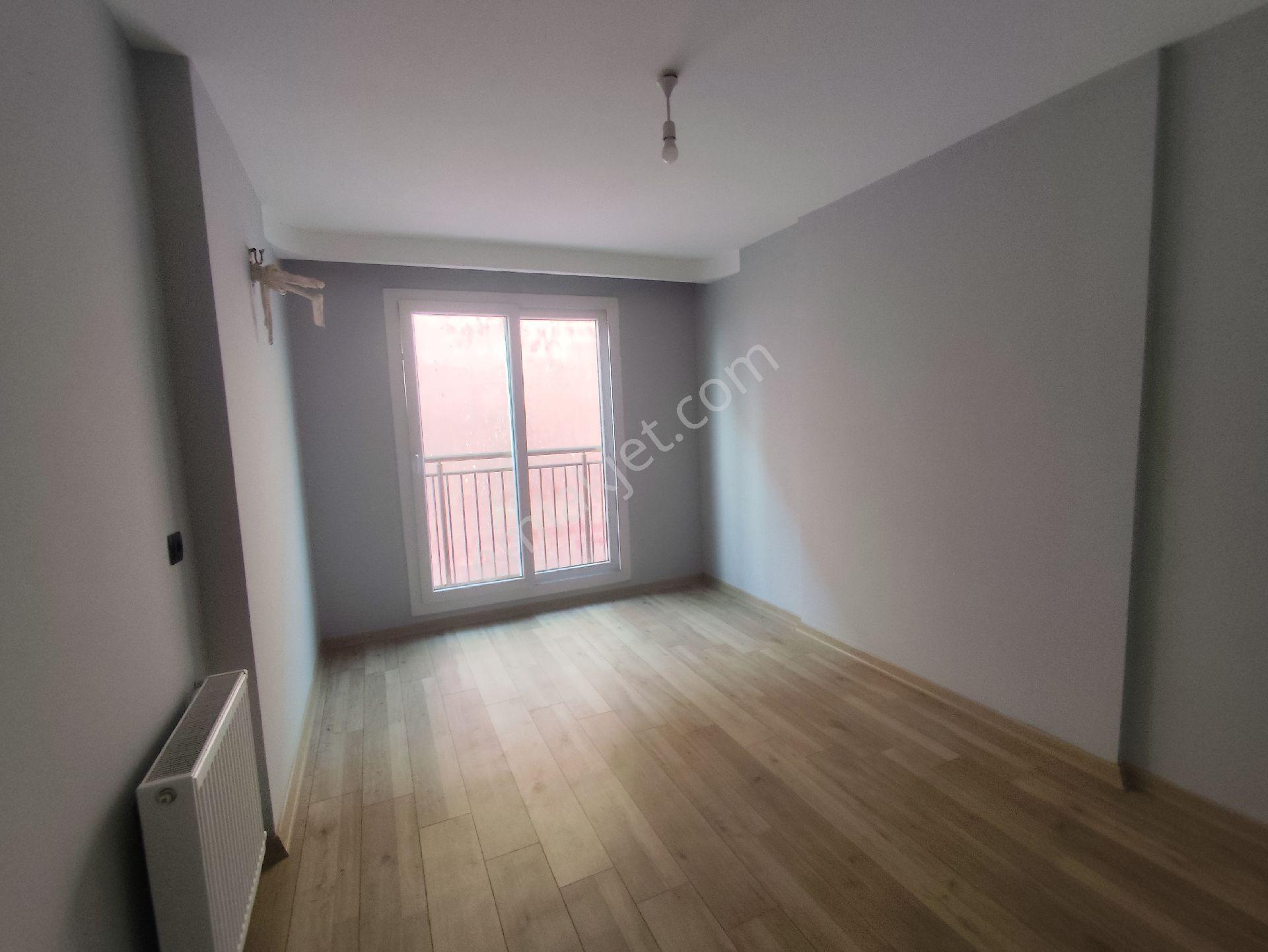 Kozanyolu'nda Kiralık 3+1 Kombili Az Katlı Daire! - Görsel 16