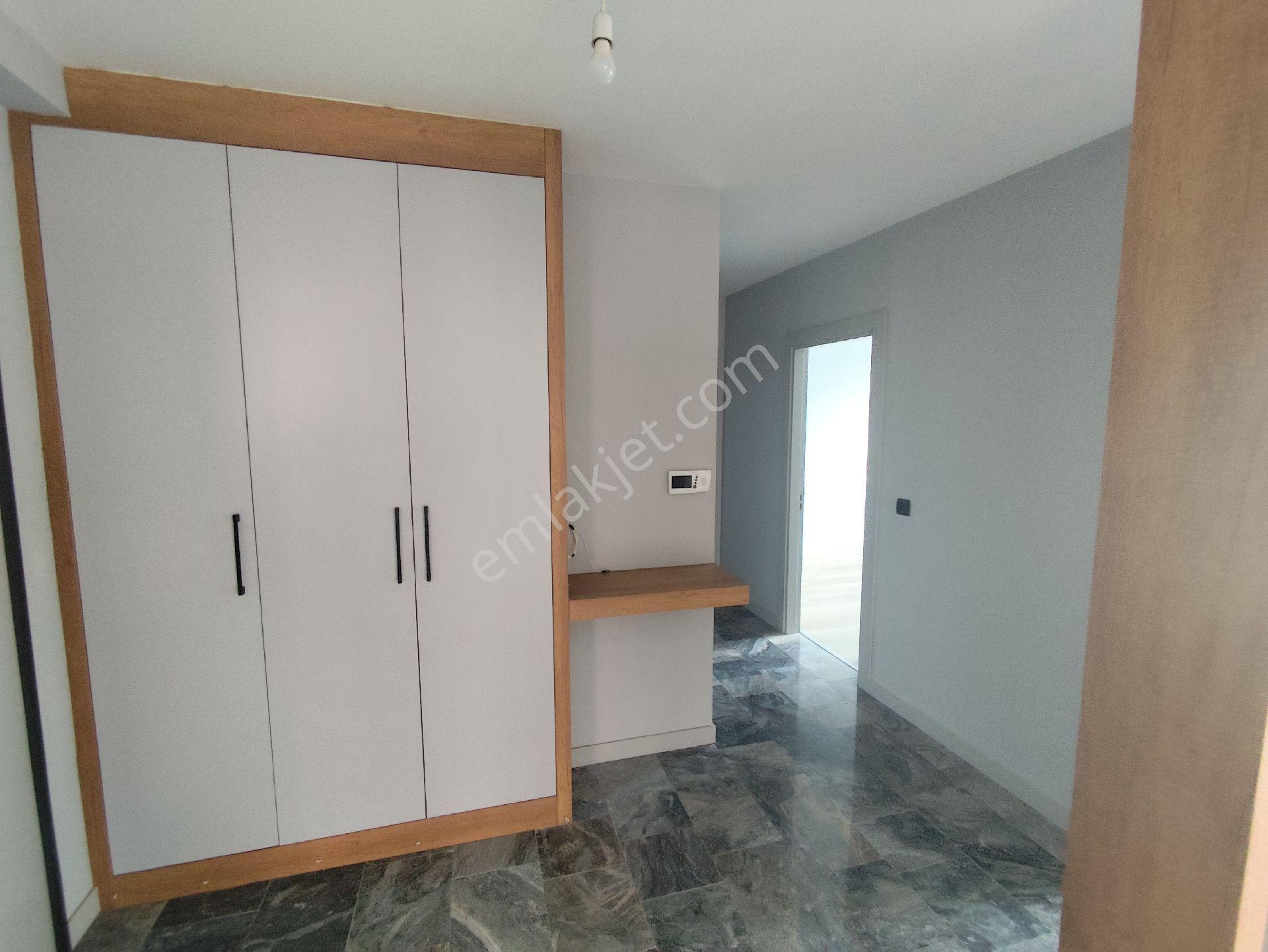 Kozanyolu'nda Kiralık 3+1 Kombili Az Katlı Daire! - Görsel 6