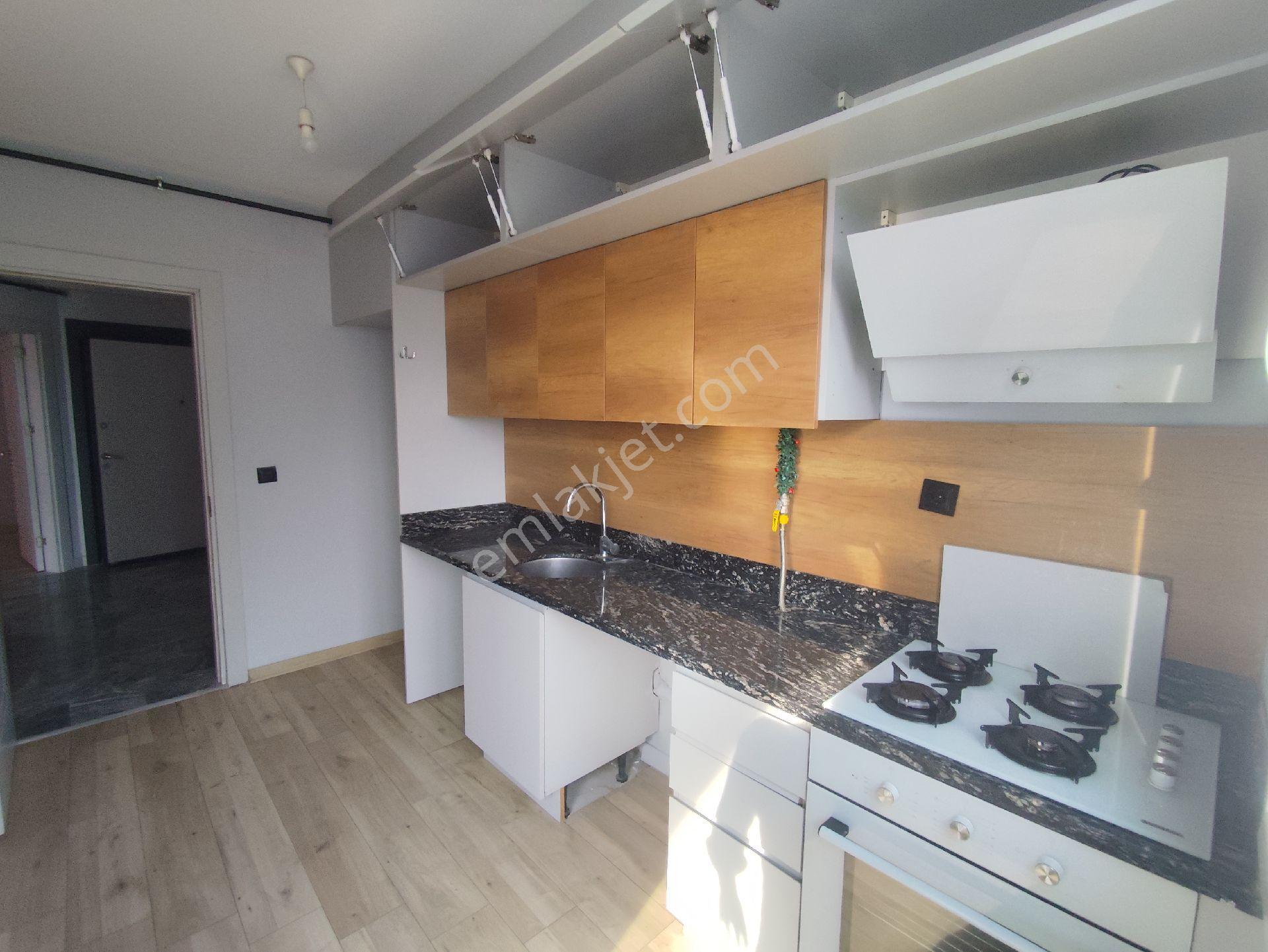 Kozanyolu'nda Kiralık 3+1 Kombili Az Katlı Daire! - Görsel 14