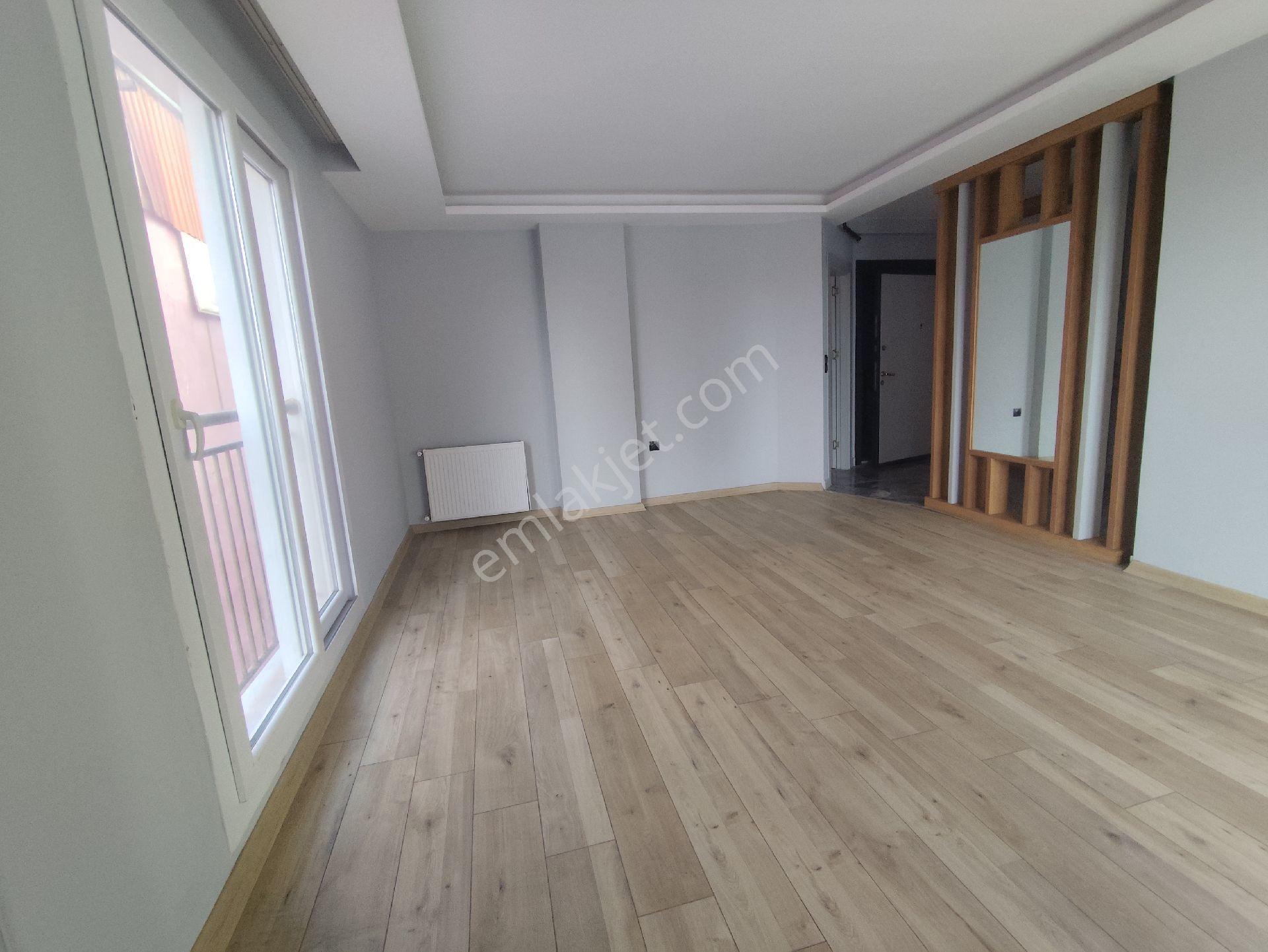 Kozanyolu'nda Kiralık 3+1 Kombili Az Katlı Daire! - Görsel 4