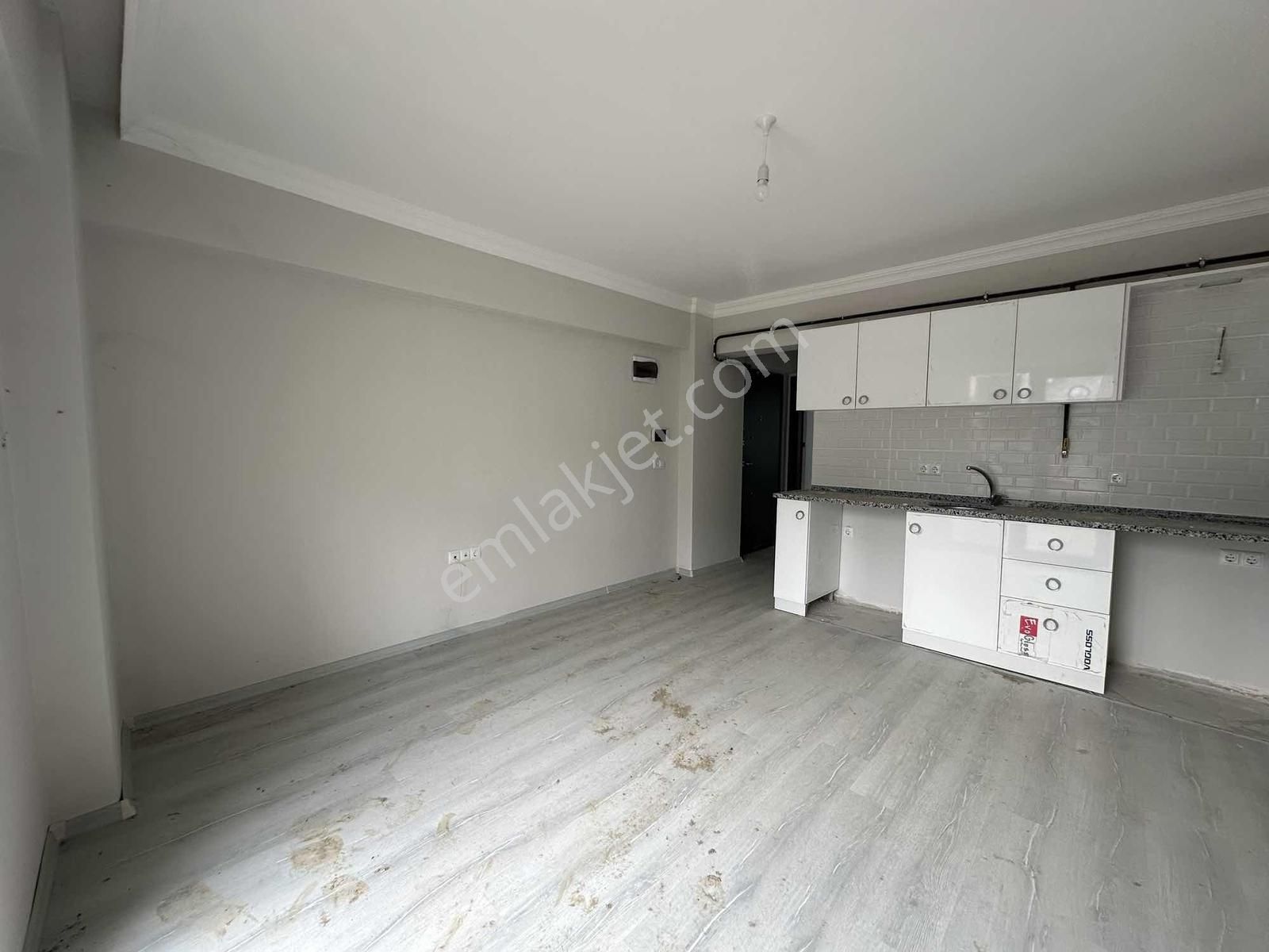 Aker Emlaktan Yunus Emre Mahallesinde İskanlı - Görsel 9