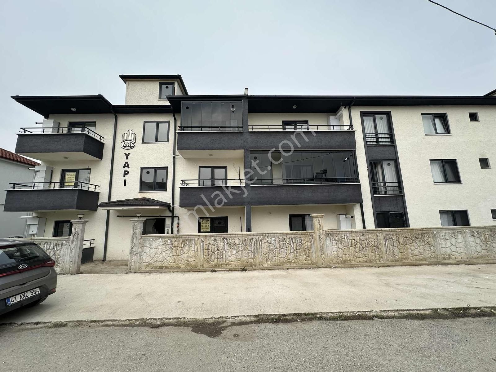 Aker Emlaktan Yunus Emre Mahallesinde İskanlı