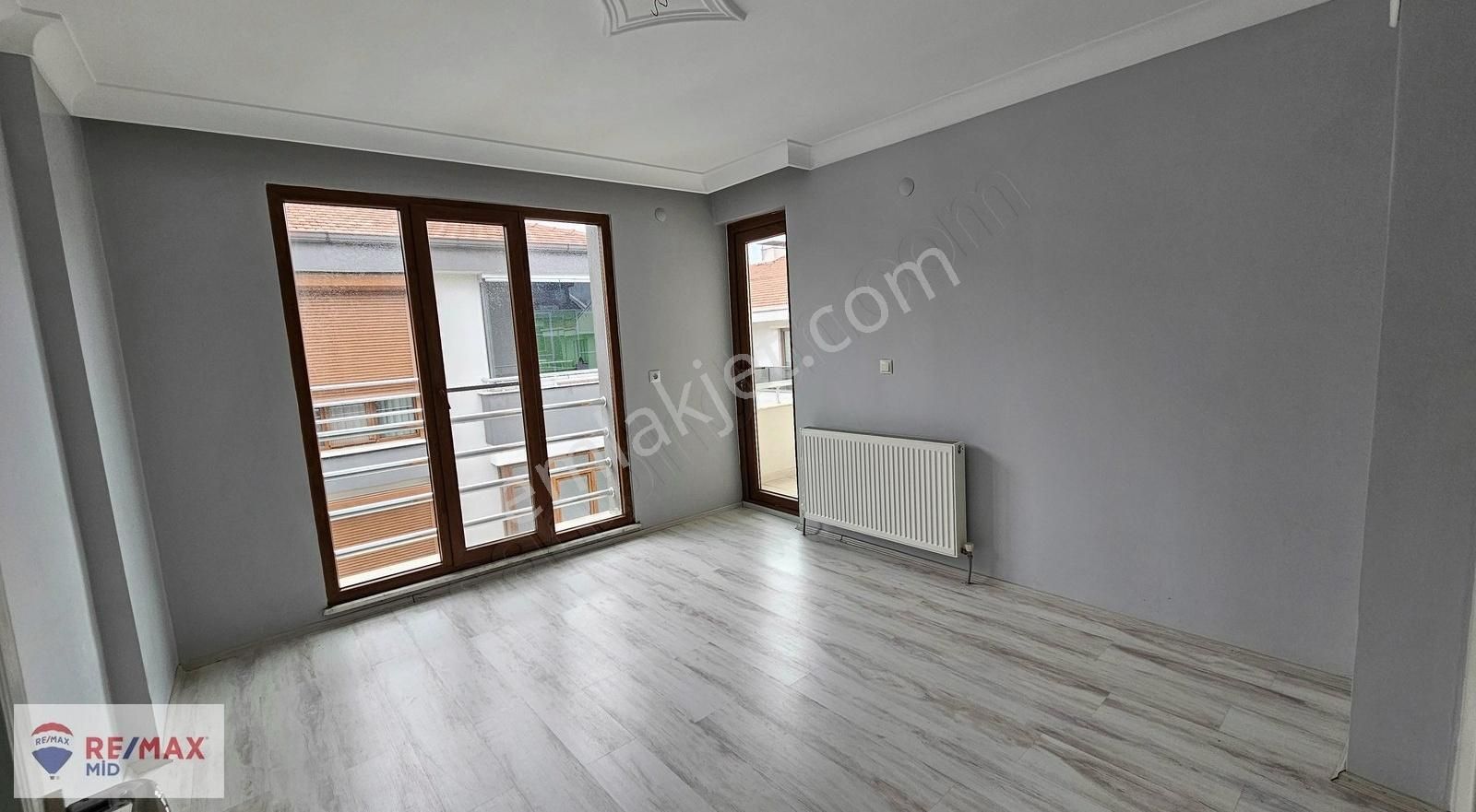 Remax Mid'den Paşa Alanı Mahallesinde Satılık 3+1 Daire - Görsel 5
