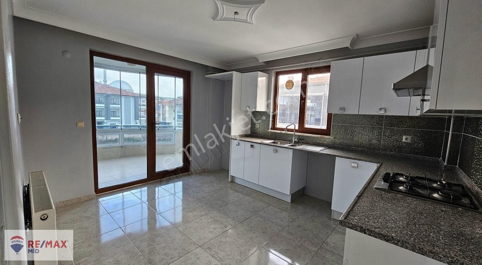 Remax Mid'den Paşa Alanı Mahallesinde Satılık 3+1 Daire - Görsel 32