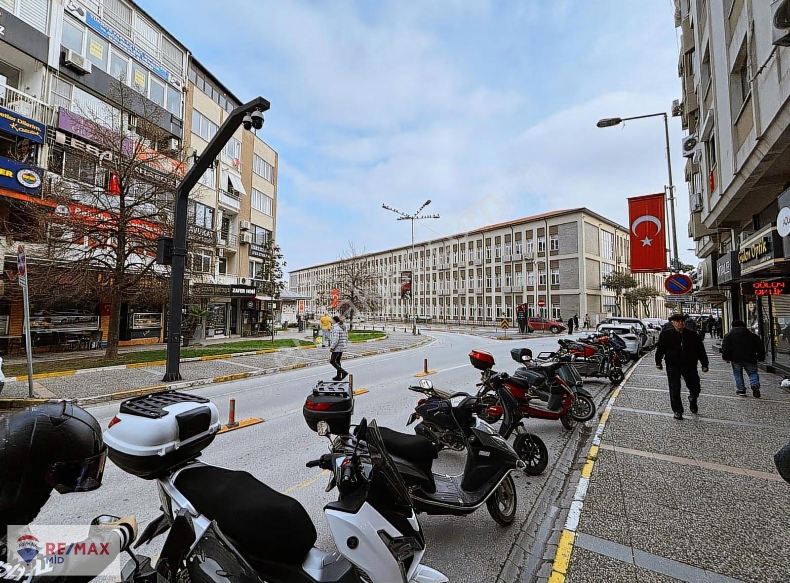 Remax Mid'den Kızılay Cad. Üzerinde Satılık Dükkan - Görsel 10