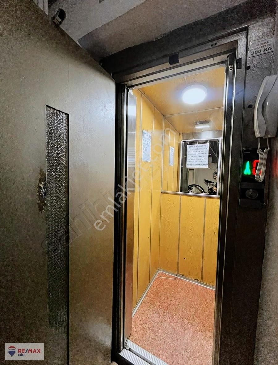 Remax Mıd 'den Çarşı Merkezde Satılık Emsalsız Daıre - Görsel 7