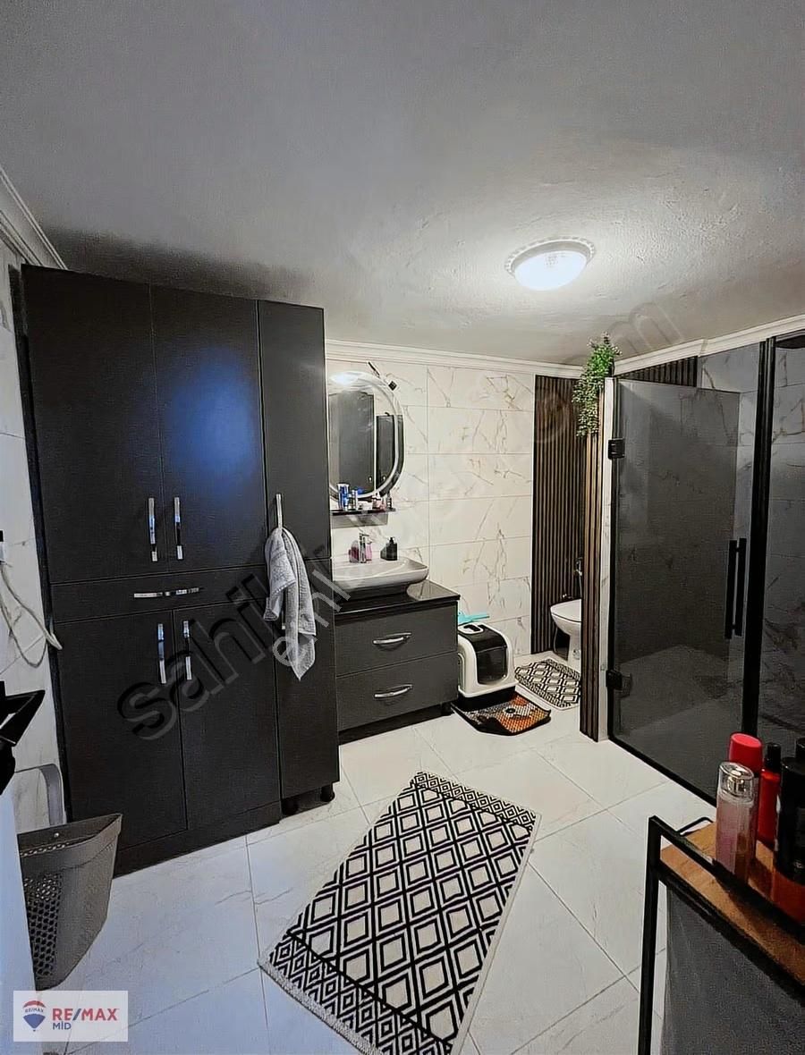 Remax Mıd 'den Çarşı Merkezde Satılık Emsalsız Daıre - Görsel 23
