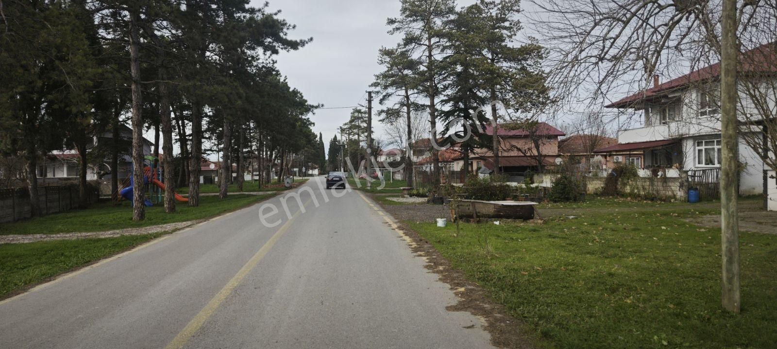 Aker Emlaktan Müstakil Tapu Çifliklik Arazi