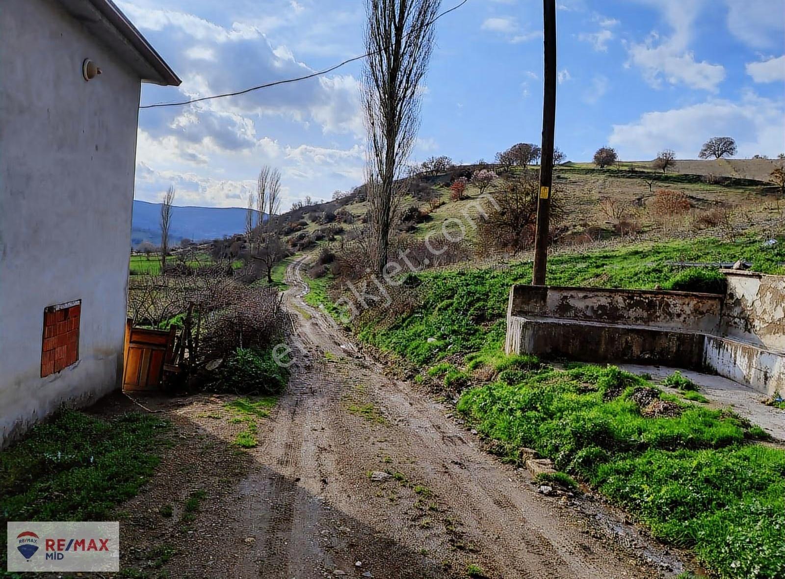 Remax Mid'den Bigadiç Kozpınar Mahallesi Satılık Arsa - Görsel 6