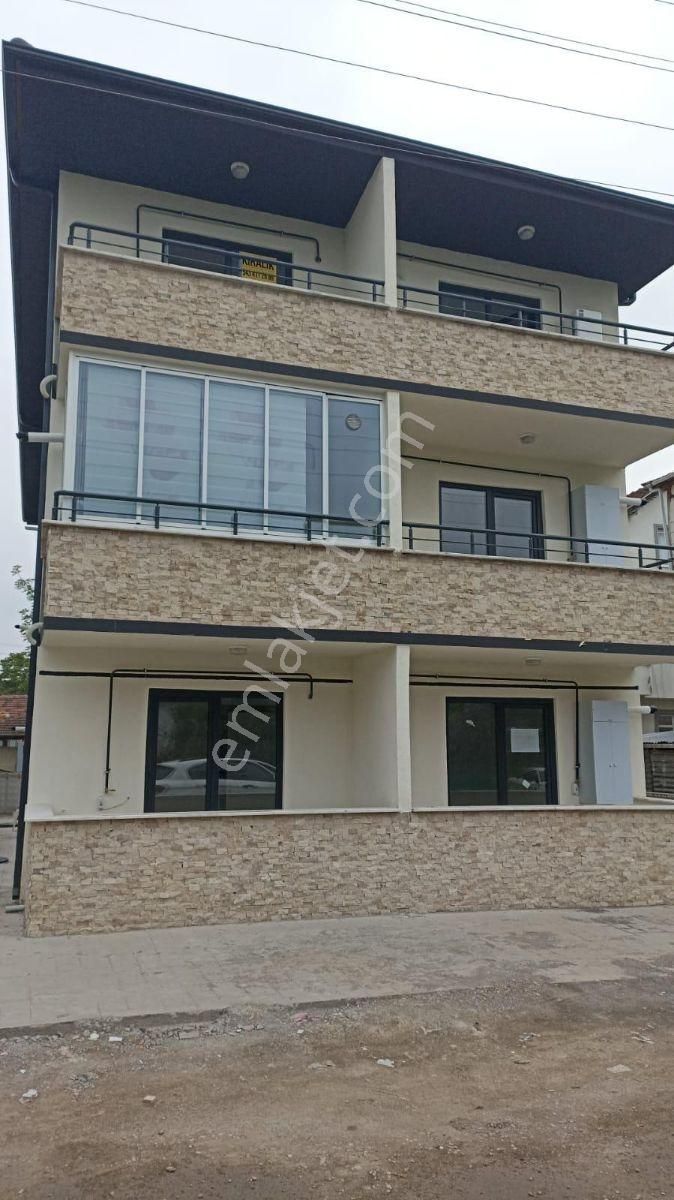 Aker Emlaktan Ada Caddesinde 1+1