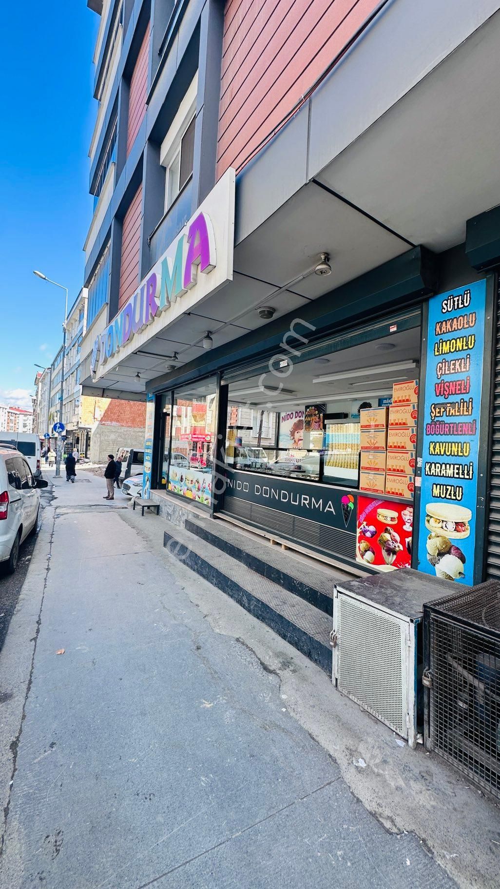 Ardıçlı Mahallesinde Satılık Dükkan