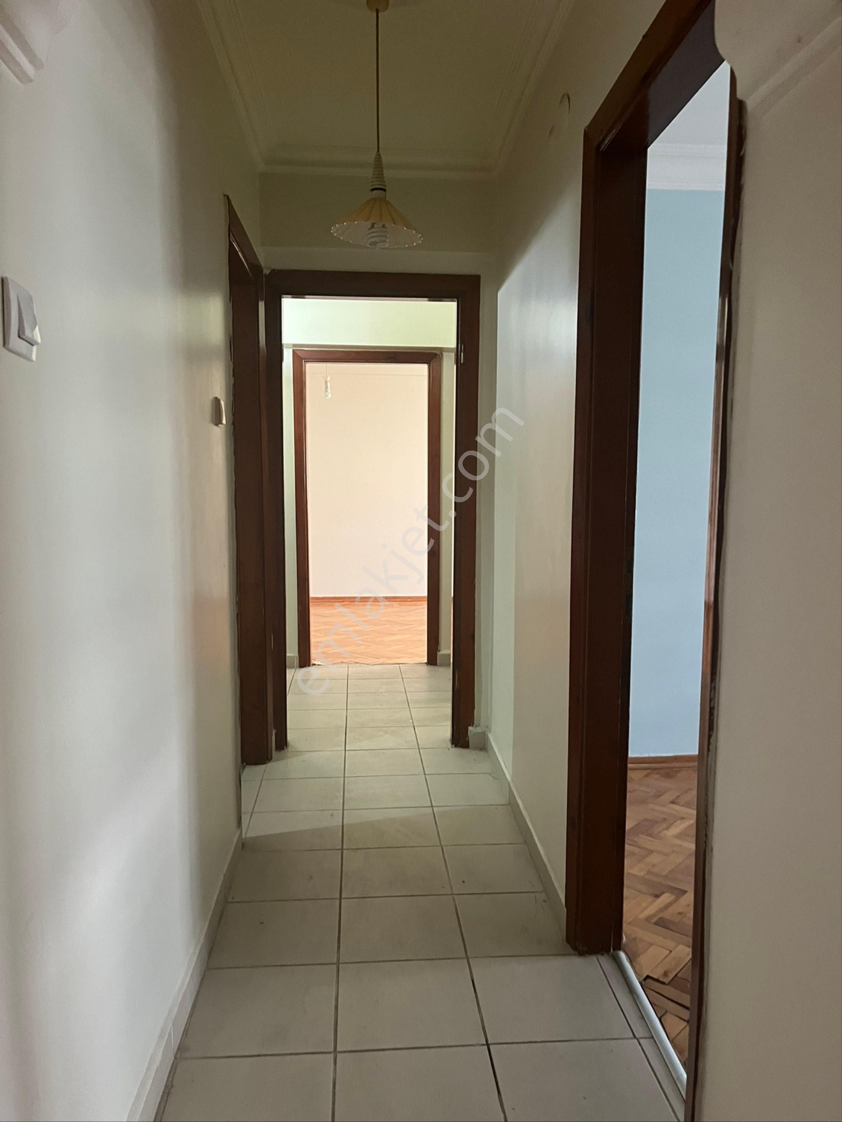 Tramvaya Ve Ana Caddeye Yakın 3+1 Geniş Kiralık Daire - Görsel 18