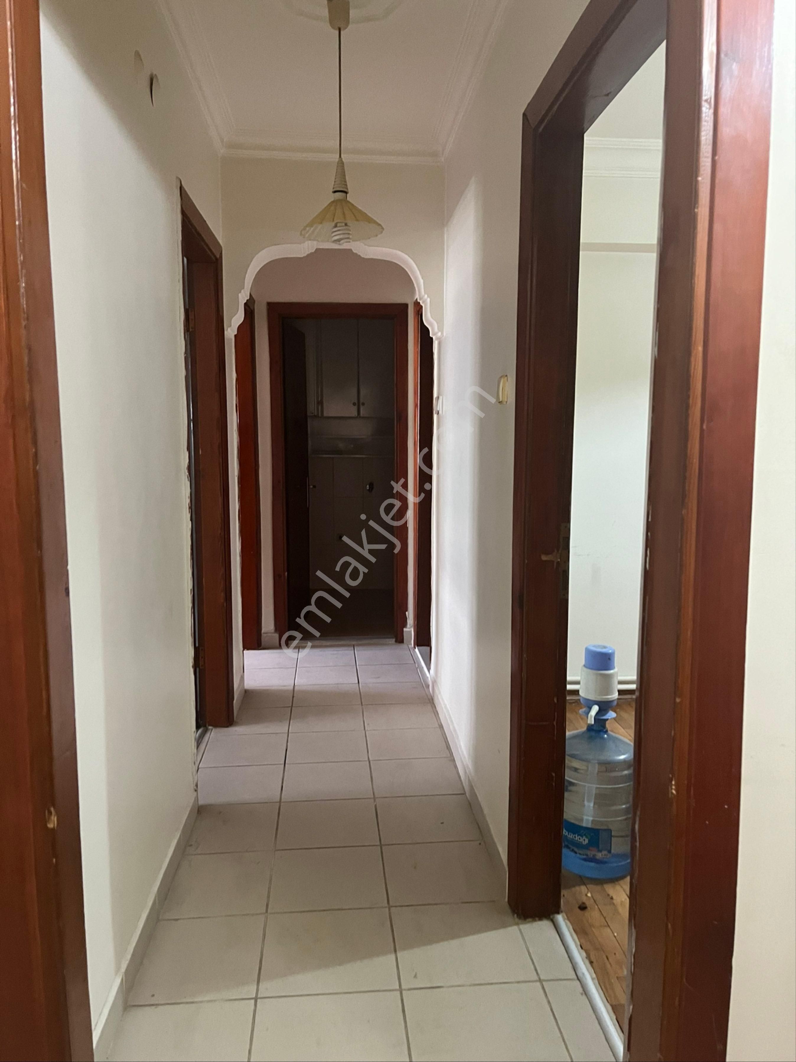 Tramvaya Ve Ana Caddeye Yakın 3+1 Geniş Kiralık Daire - Görsel 20