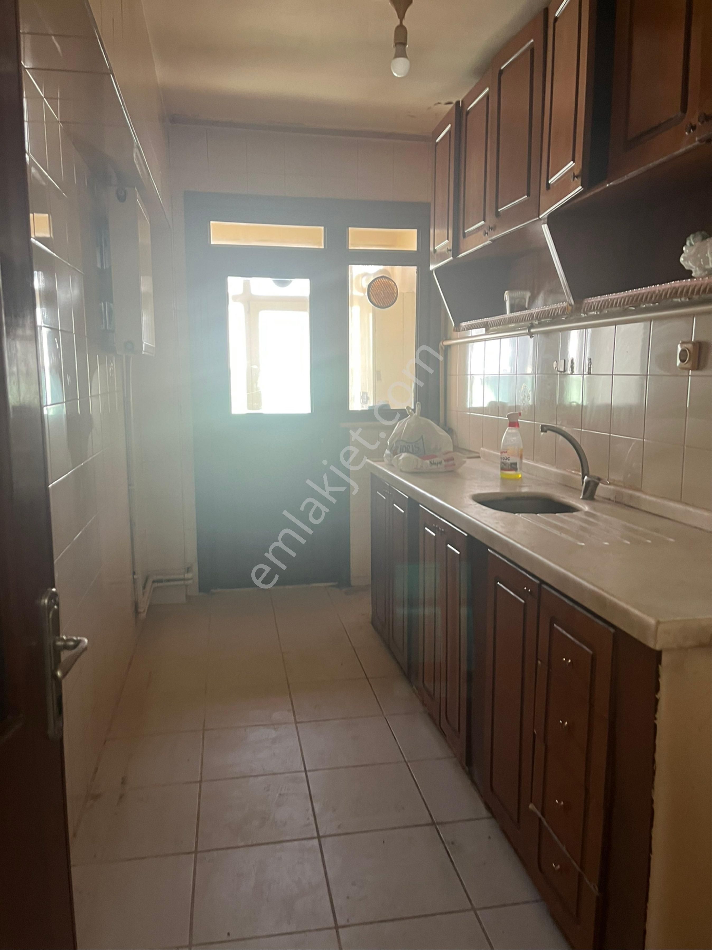 Tramvaya Ve Ana Caddeye Yakın 3+1 Geniş Kiralık Daire - Görsel 35