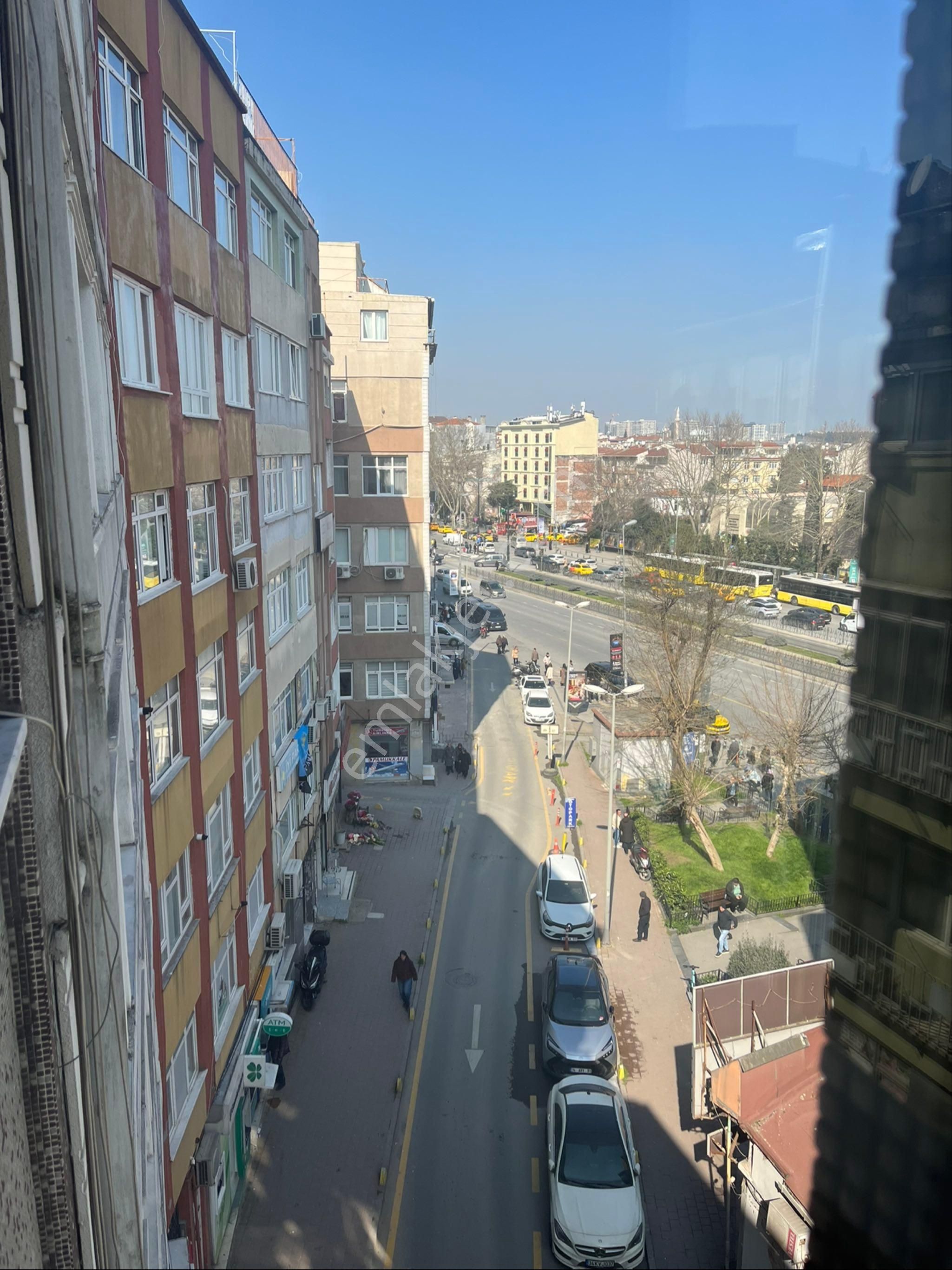 Tramvaya Ve Ana Caddeye Yakın 3+1 Geniş Kiralık Daire - Görsel 5