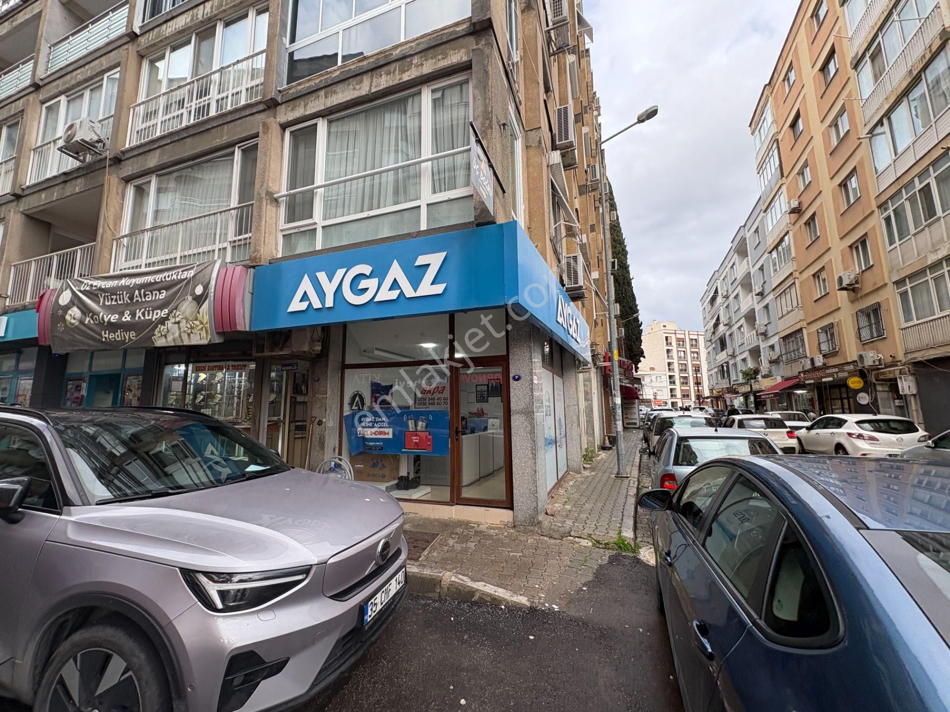 Cumhuriyet Meydanına 100m Mesafede, 3,6m Cepheli Köşe Dükkan - Görsel 5