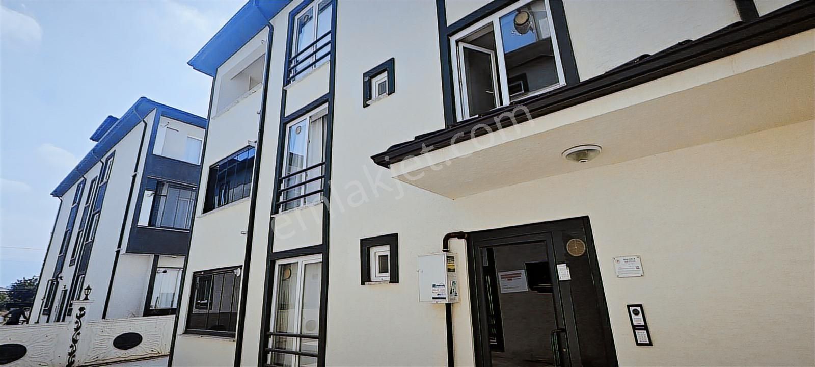 Eşyalı İskanlı Kiracılı 3.kat Satılık 1+1 Daire - Görsel 16