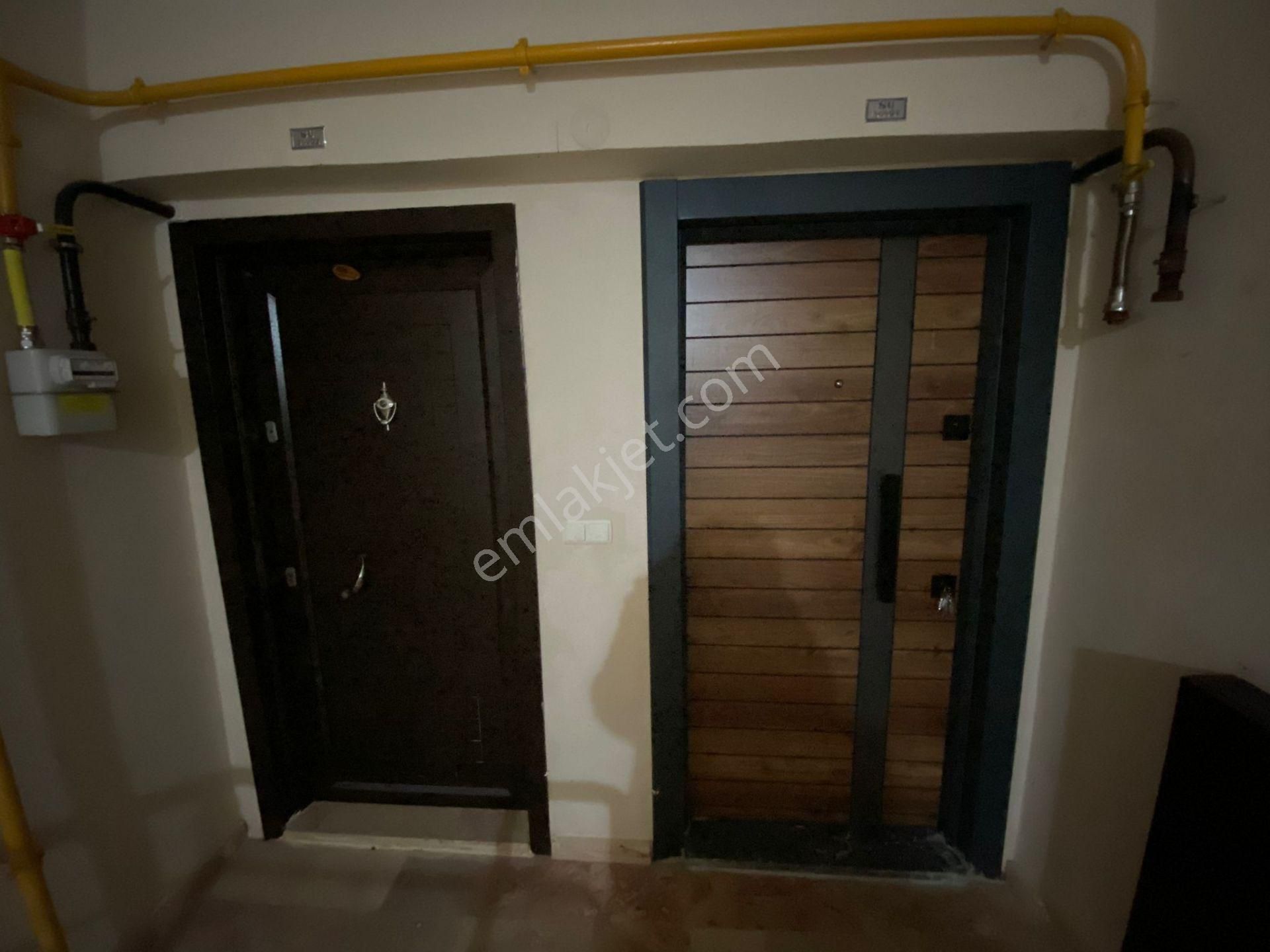 Karasu Çiğdem Emlaktan...yalı Da Merkezi Yerde Kiralık 2+1 - Görsel 7