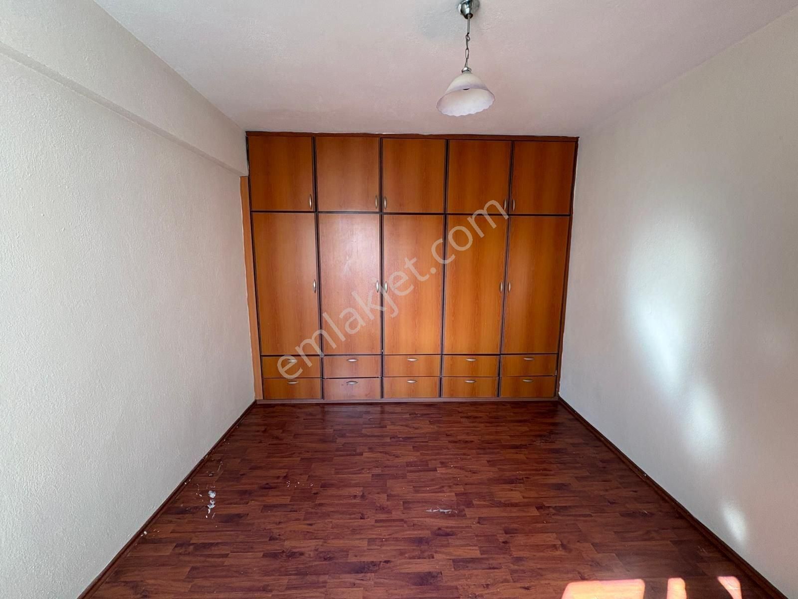 Milas Cumhuriyet Mahallesinde 3+1 Doğalgazlı Kiralık Daire - Görsel 19