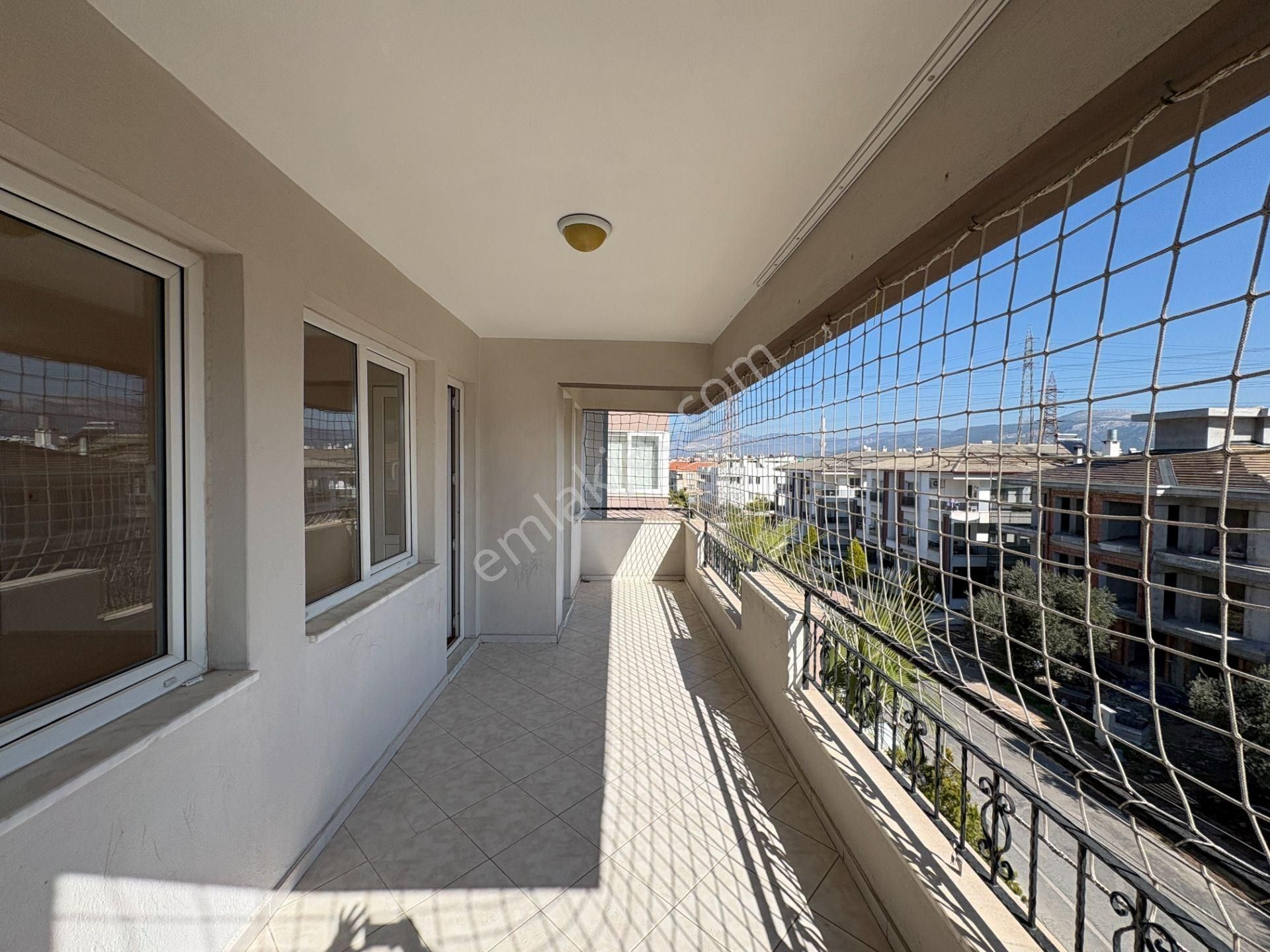 Milas Cumhuriyet Mahallesinde 3+1 Doğalgazlı Kiralık Daire - Görsel 10