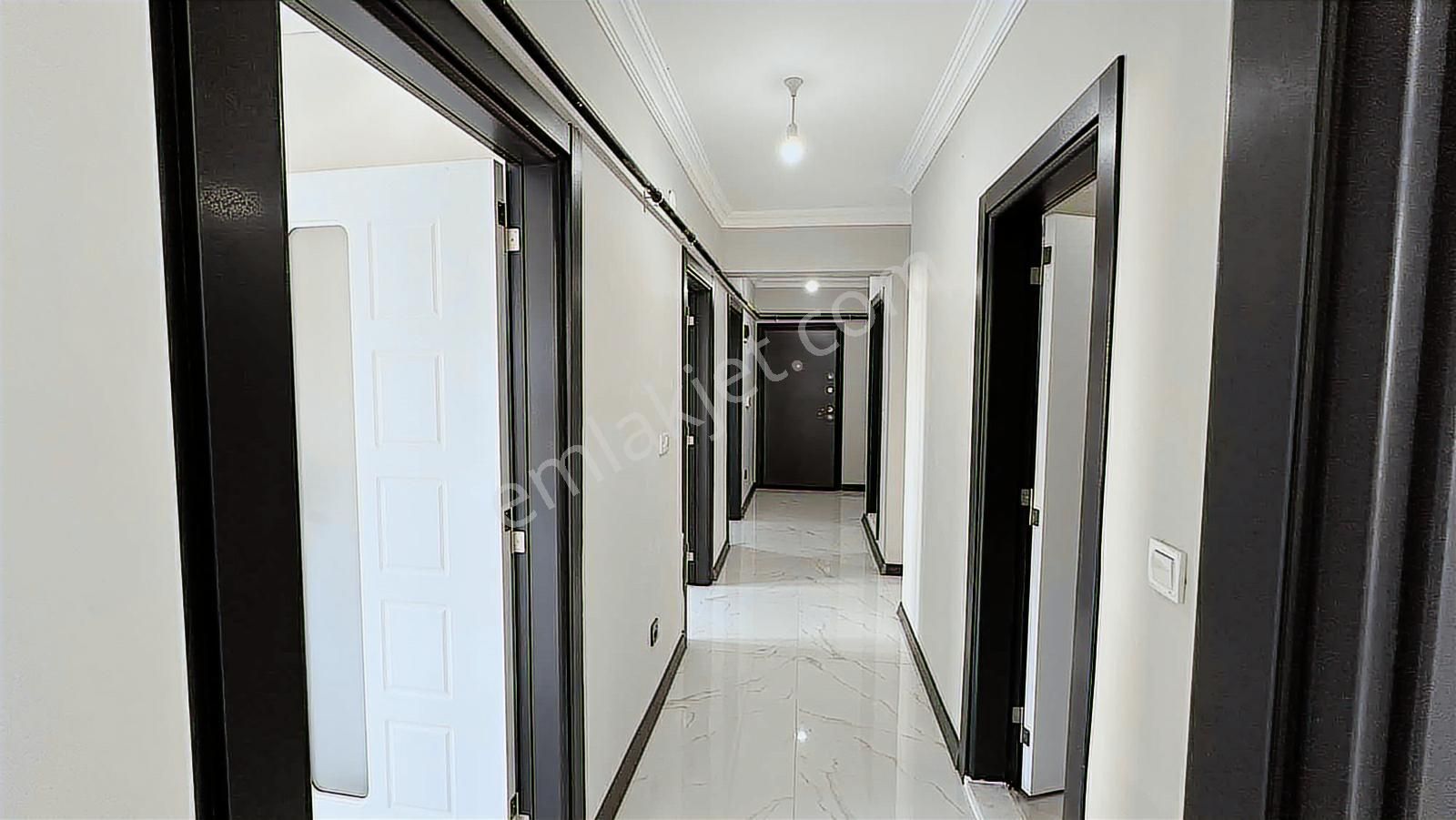 Aker Emlaktan İskanlı Bahçeli Lüks 2+1 Daire - Görsel 20