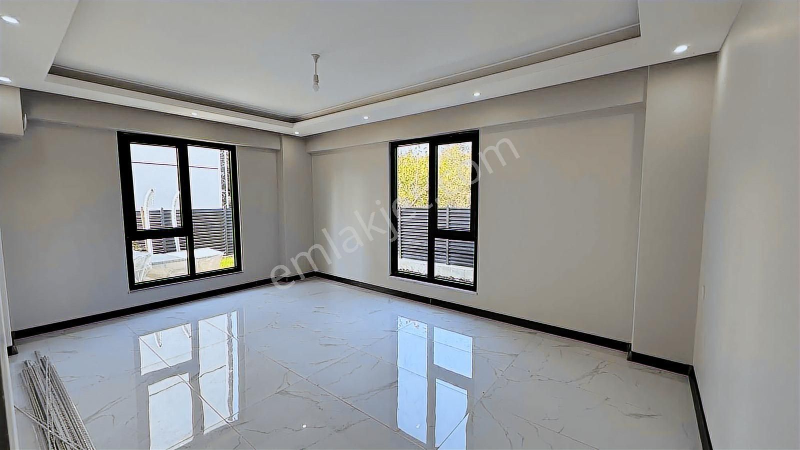 Aker Emlaktan İskanlı Bahçeli Lüks 2+1 Daire - Görsel 15